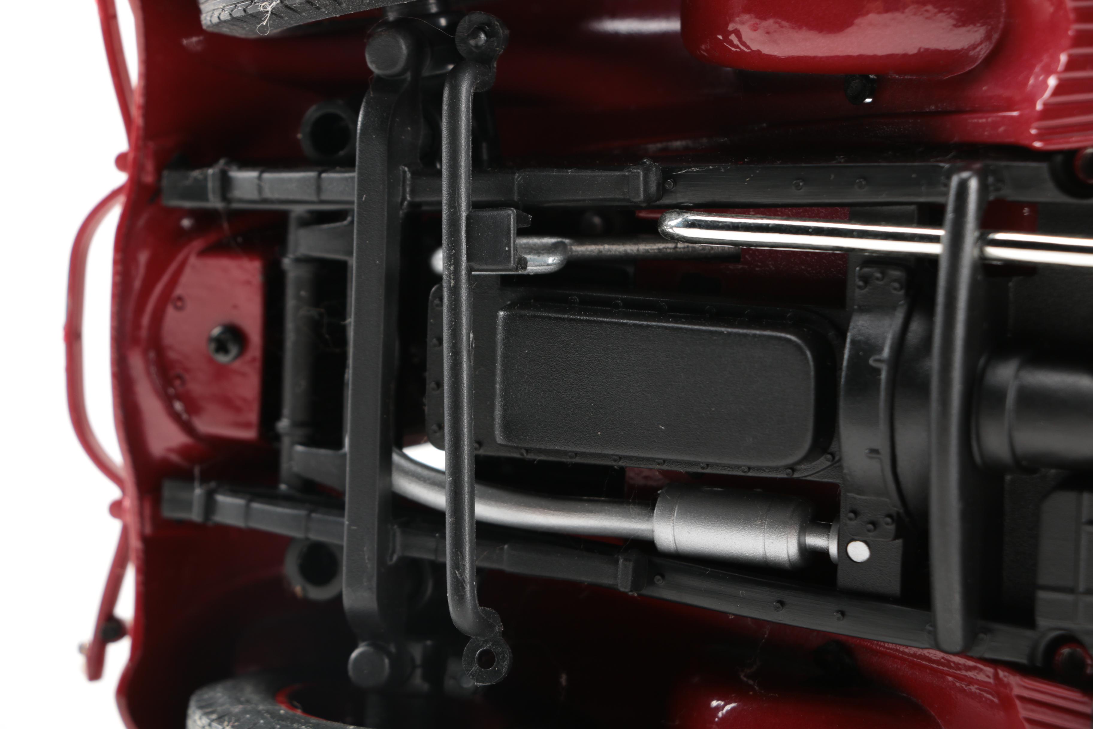 1:18 Scale Die-Cast Replica Classic Lincoln Cars