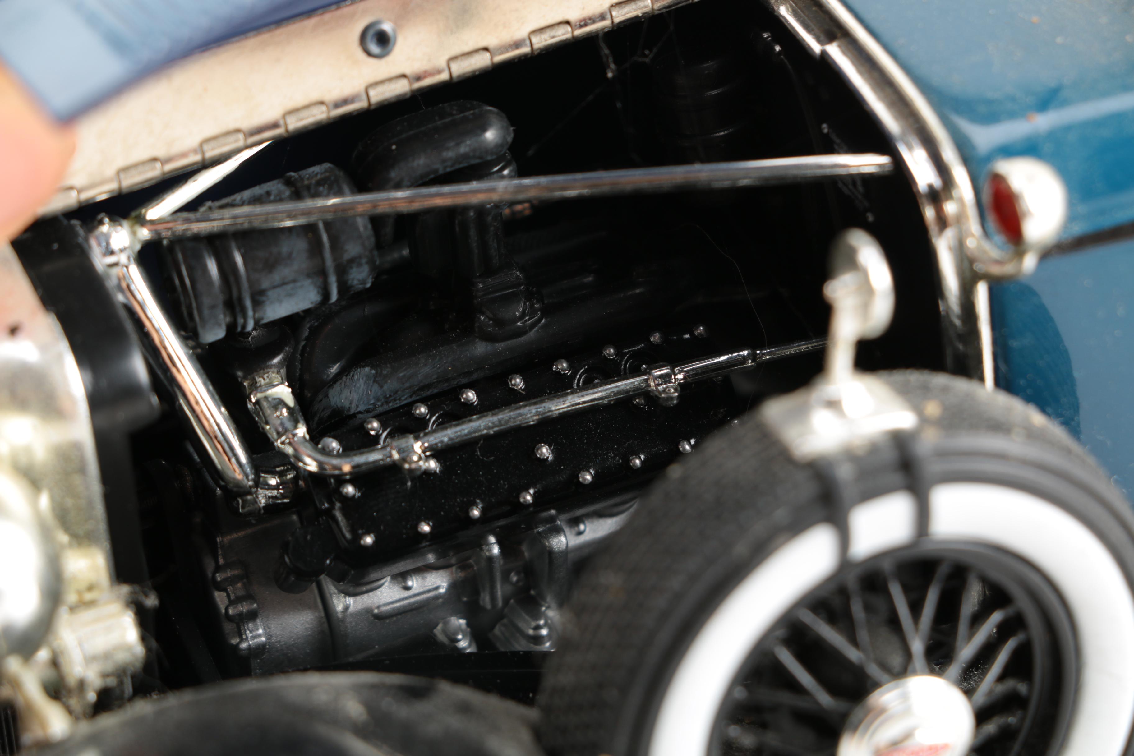 1:18 Scale Die-Cast Replica Classic Lincoln Cars