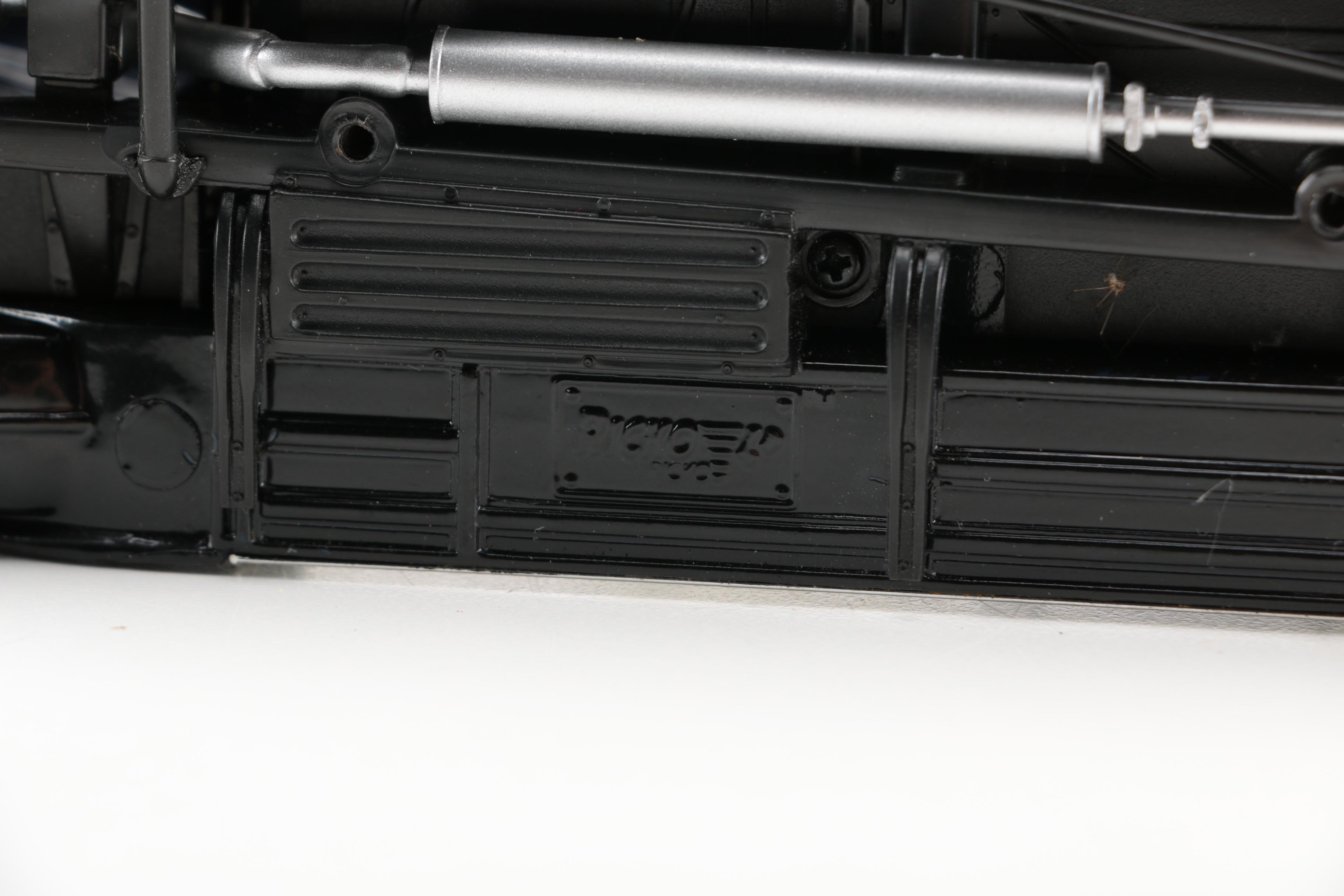 1:18 Scale Die-Cast Replica Classic Lincoln Cars