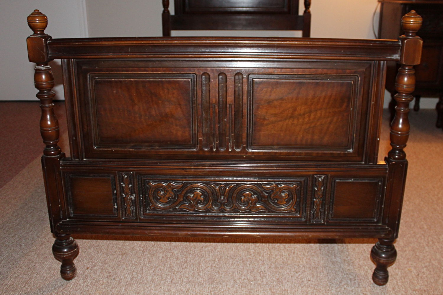 Antique Victorian Carved Twin Bed