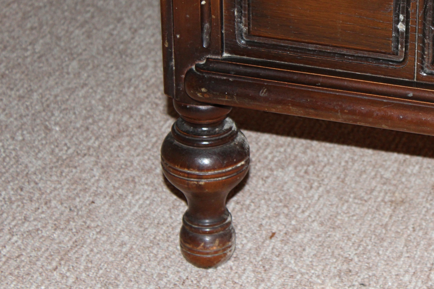 Antique Victorian Carved Twin Bed