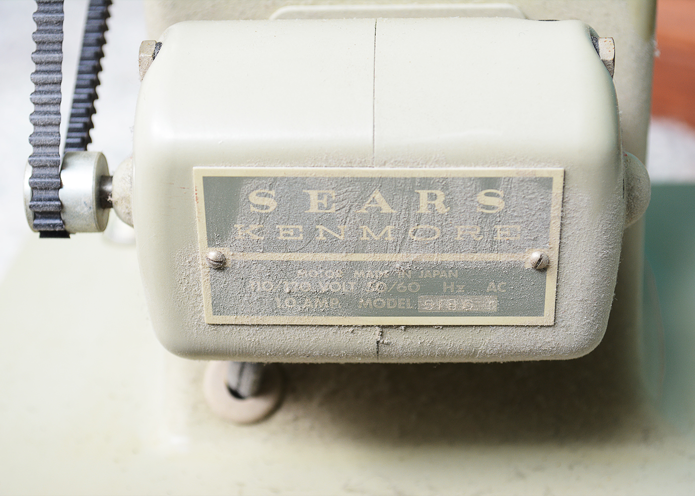 Vintage Sears-Kenmore Model 5186 Sewing Machine