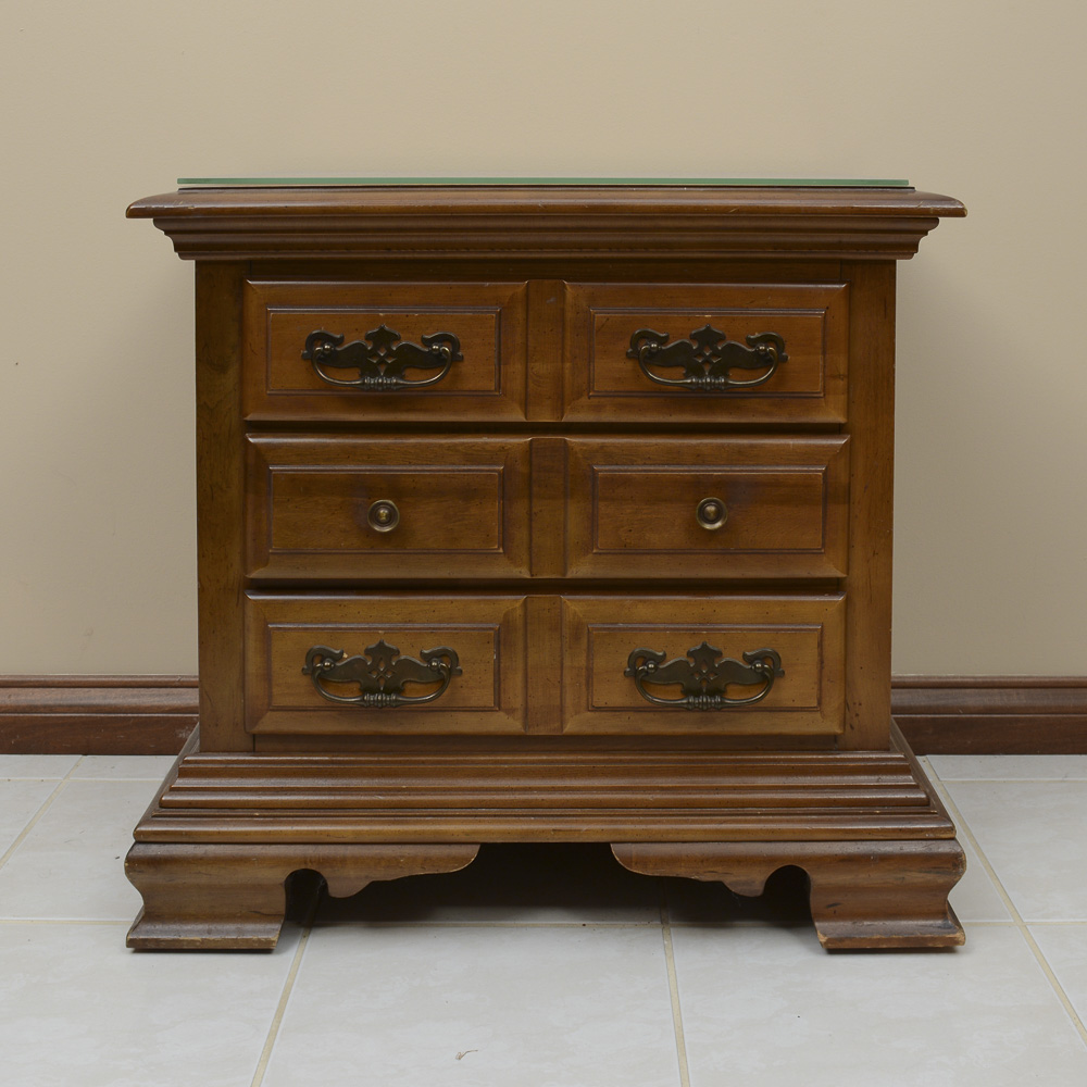 Vintage Chippendale Style Nightstand