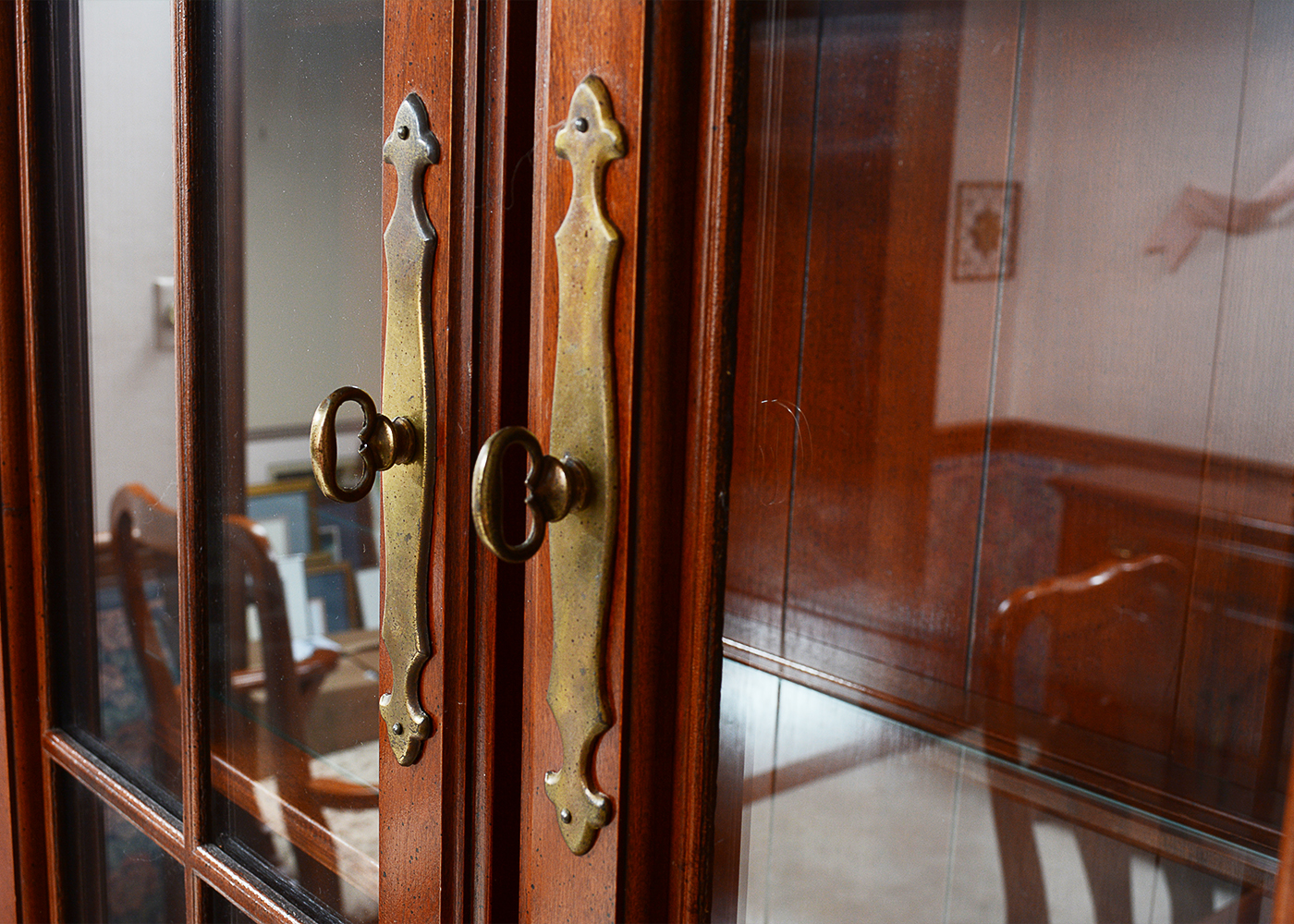 Chippendale Style Cherry China Cabinet by American Drew