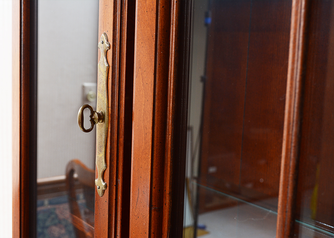 Chippendale Style Cherry China Cabinet by American Drew