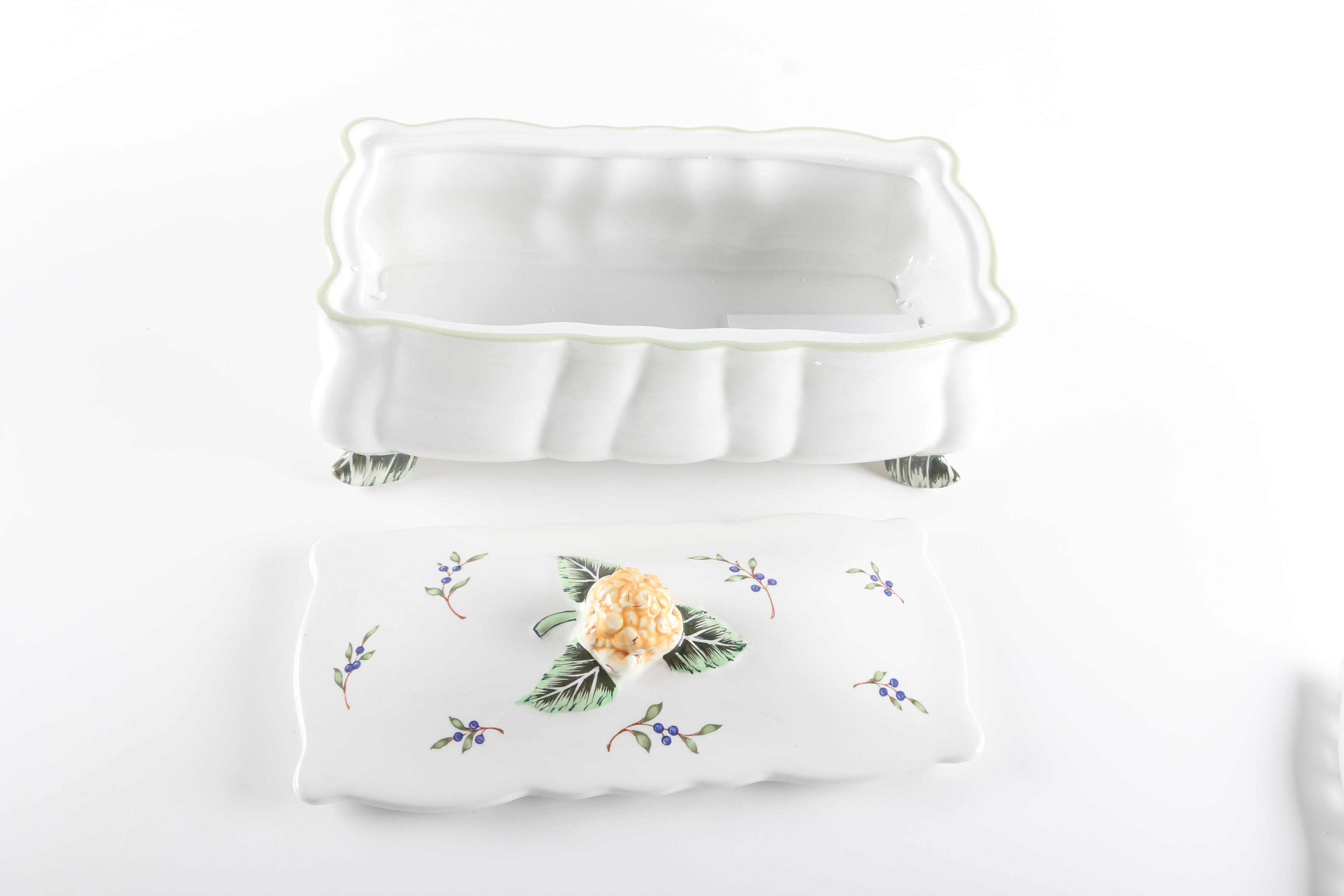 "Vintage Garden" by Princess House Centerpiece with Floral Arranger and Lid