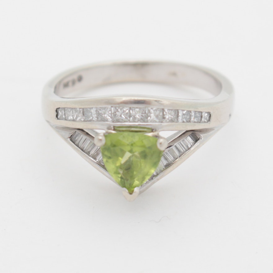 14K White Gold Peridot and Diamond Ring