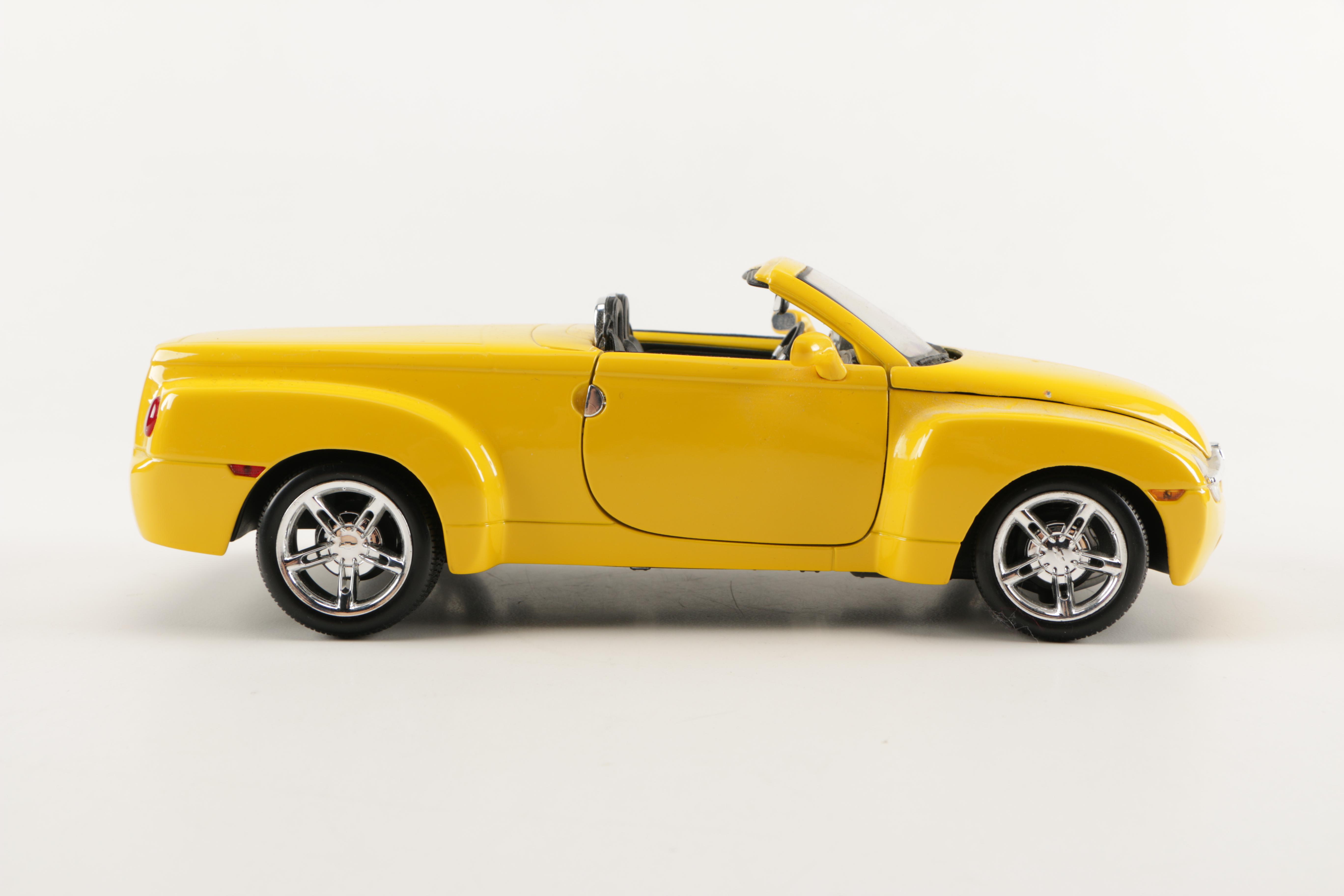 1:18 Scale Die-Cast Replica 2000s Convertible Cars