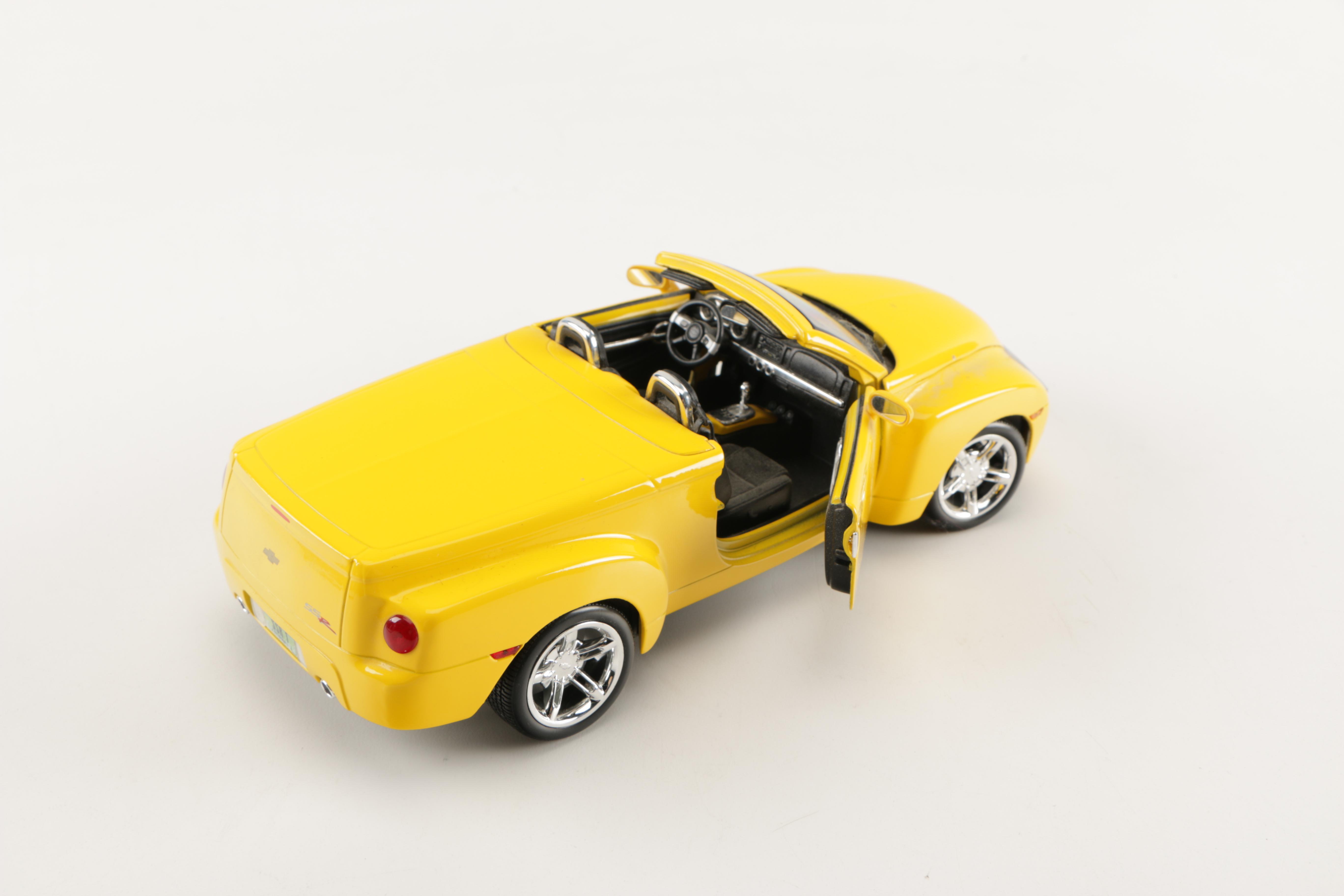 1:18 Scale Die-Cast Replica 2000s Convertible Cars
