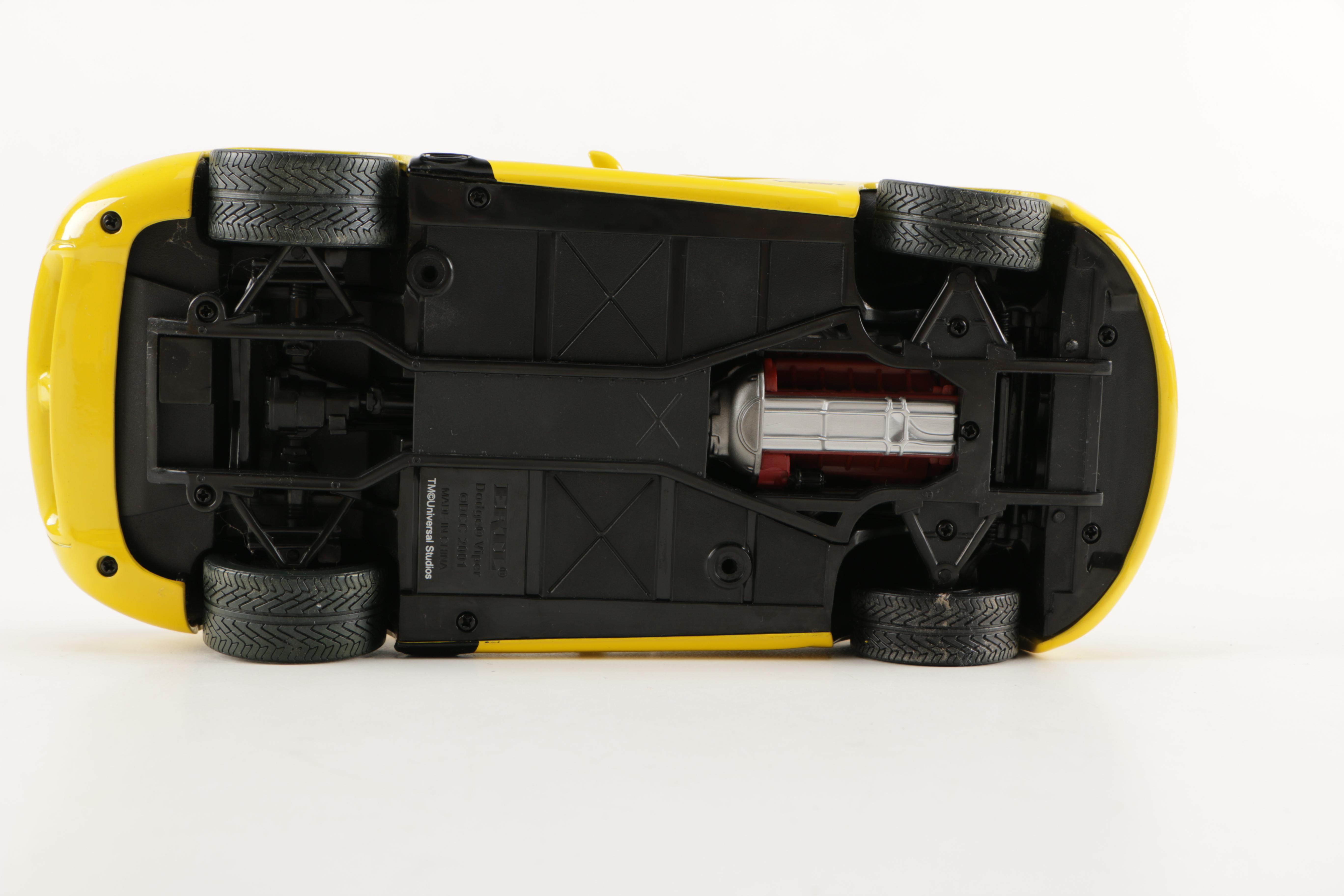 1:18 Scale Die-Cast Replica 2000s Convertible Cars