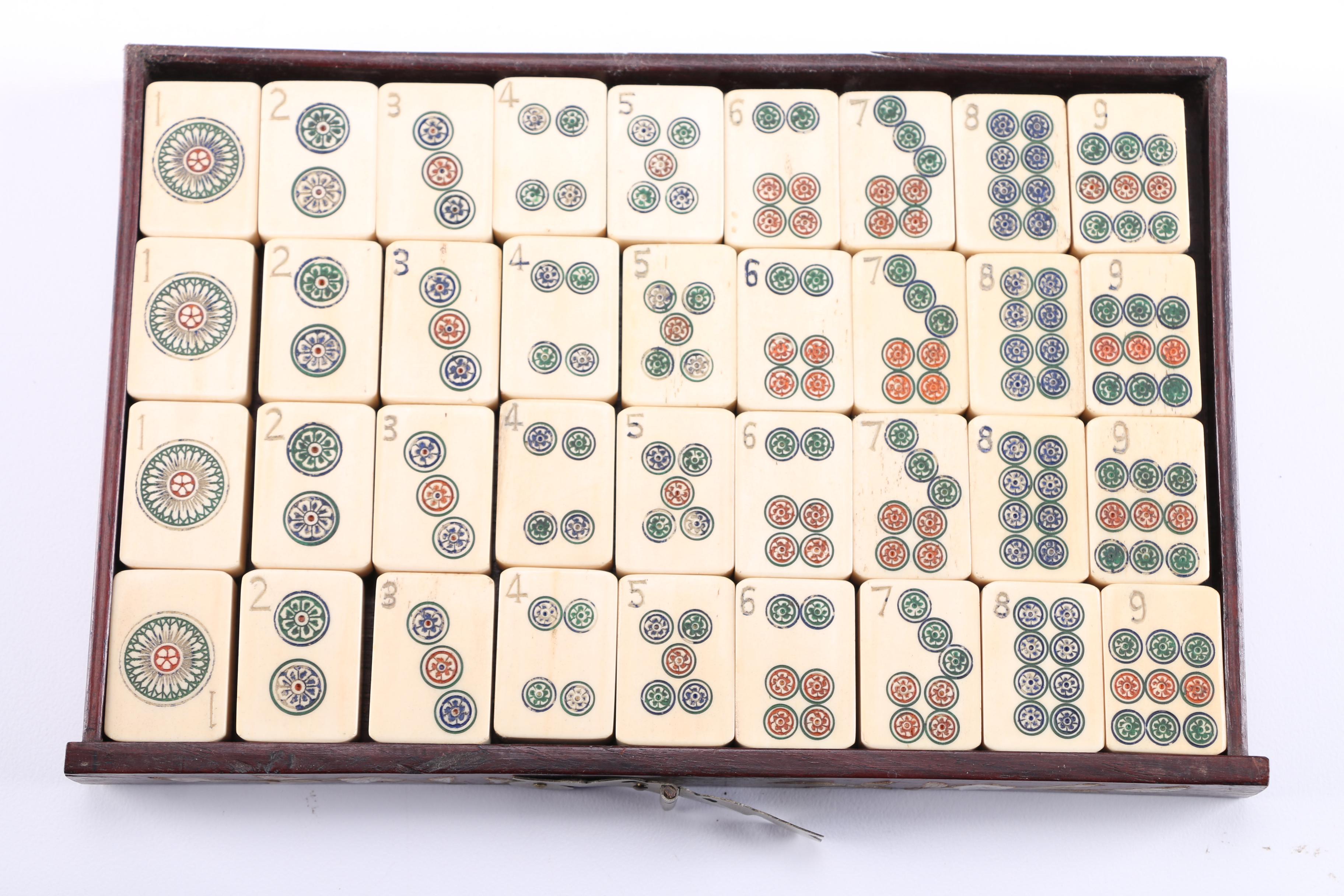 Vintage Mahjong Game Set