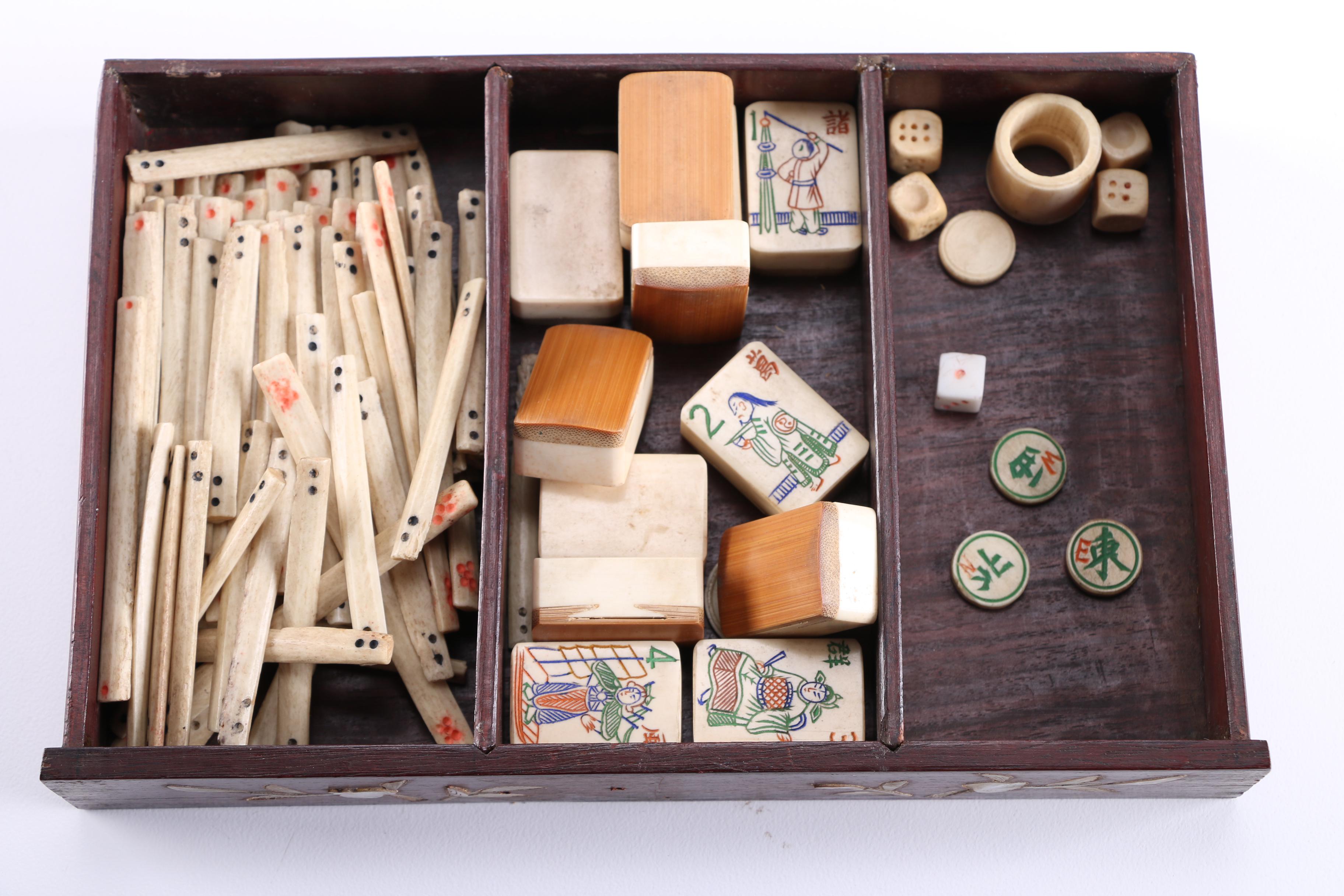Vintage Mahjong Game Set