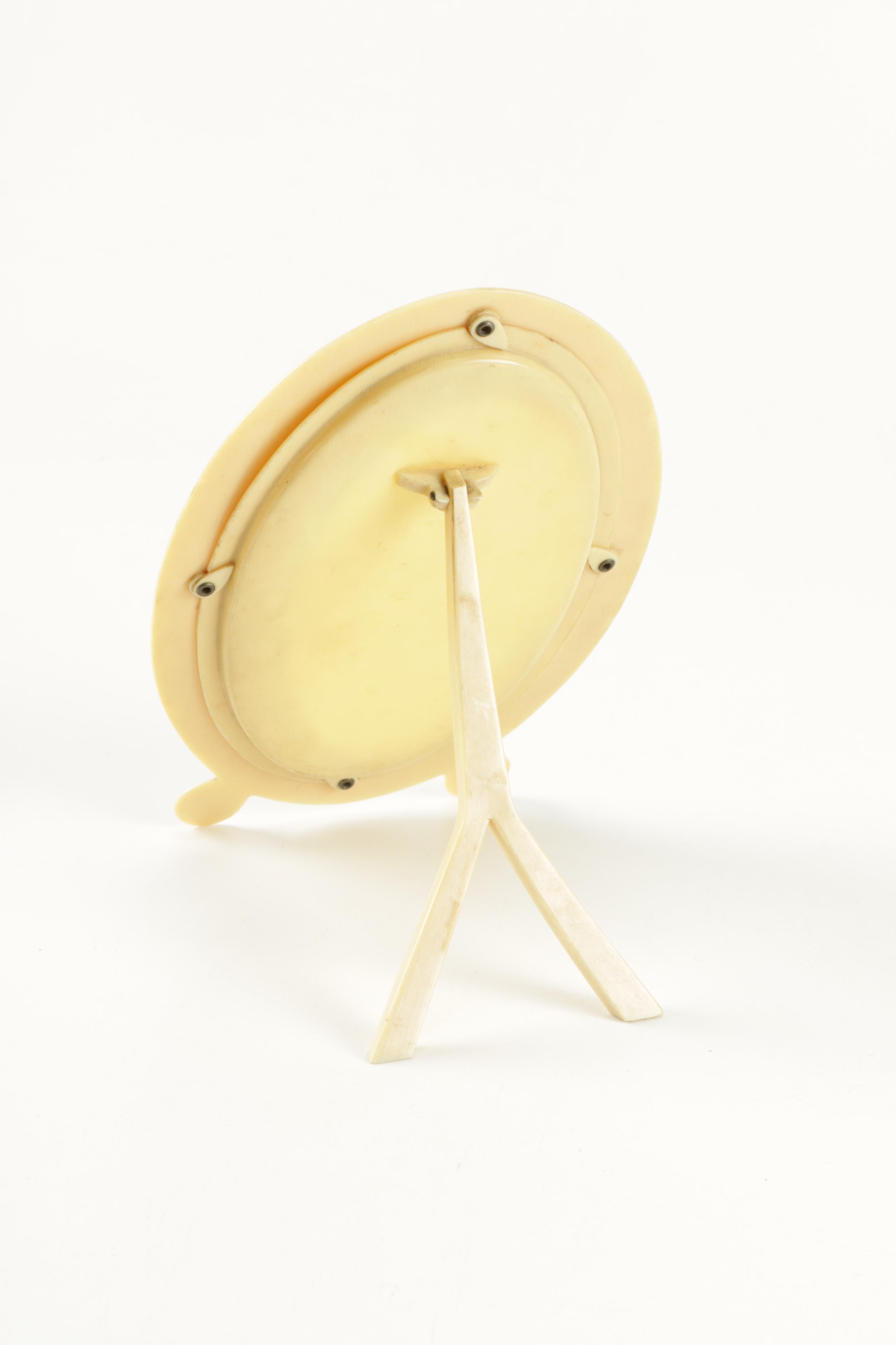 Assortment of Vanity Objects