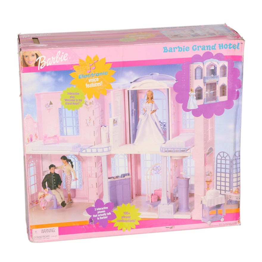 "Barbie Grand Hotel" Doll House with Six Dolls