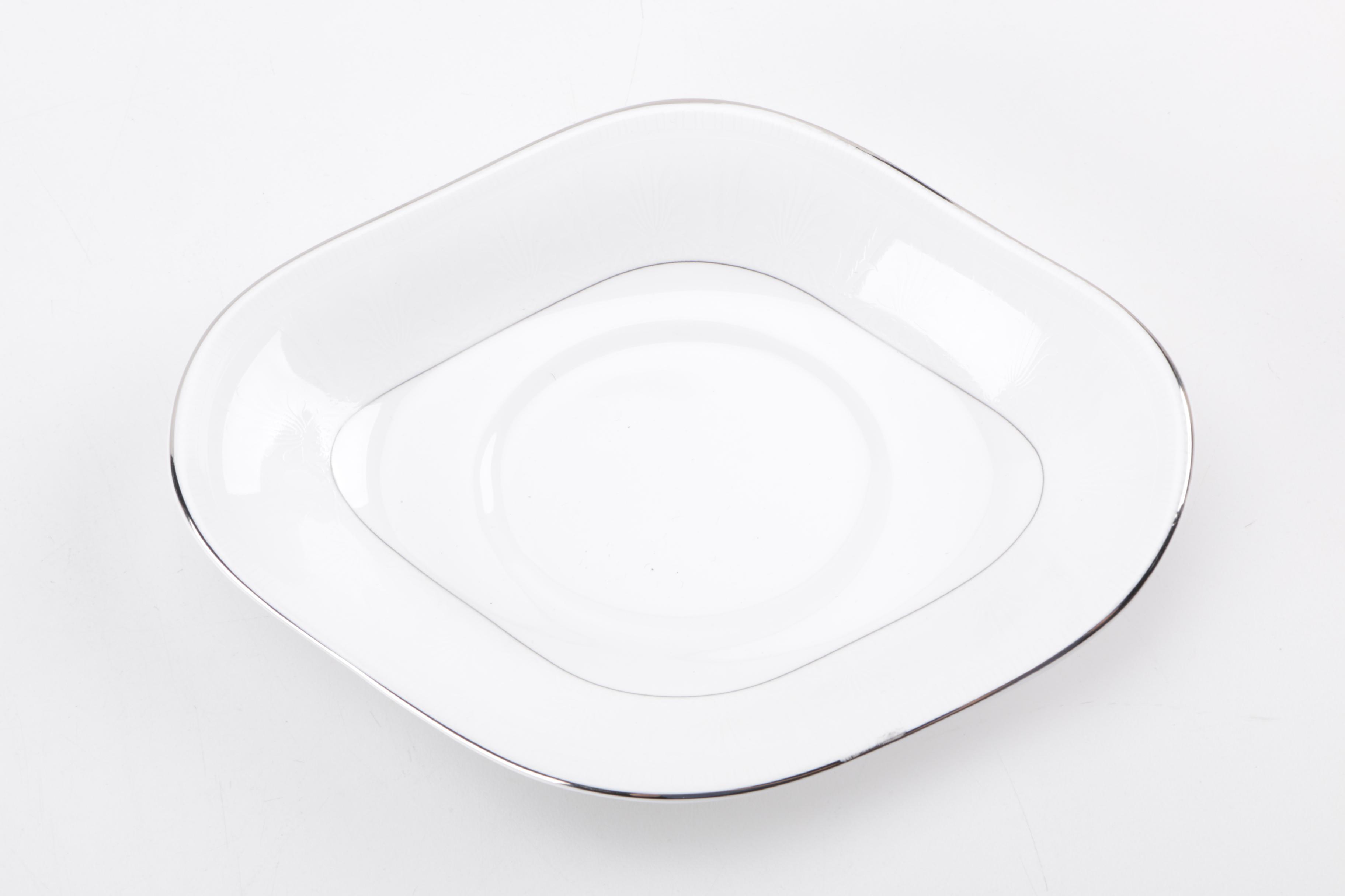 Wedgwood "Millennium Beresford 2000" Bone China Dinner Service