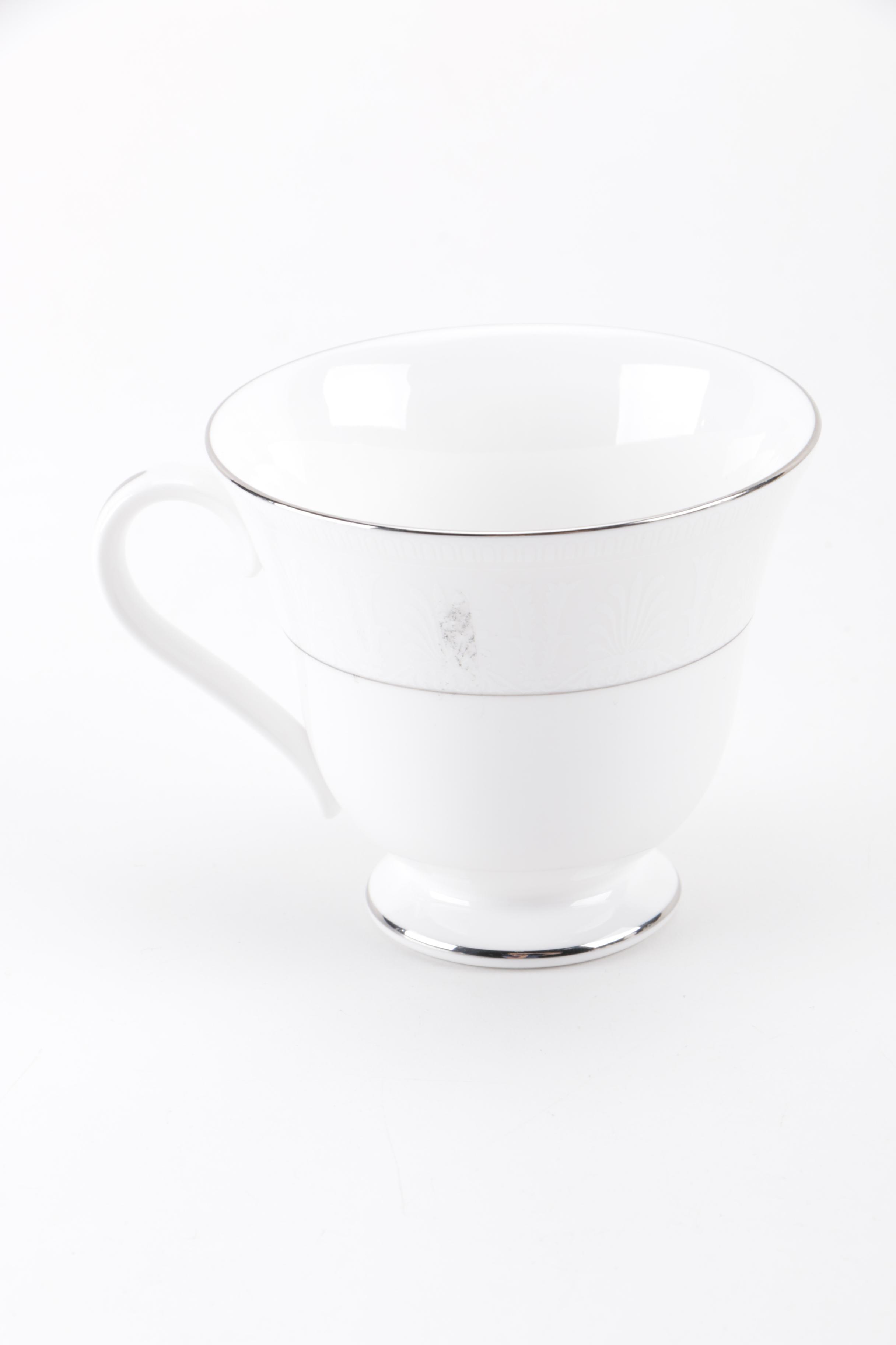 Wedgwood "Millennium Beresford 2000" Bone China Dinner Service