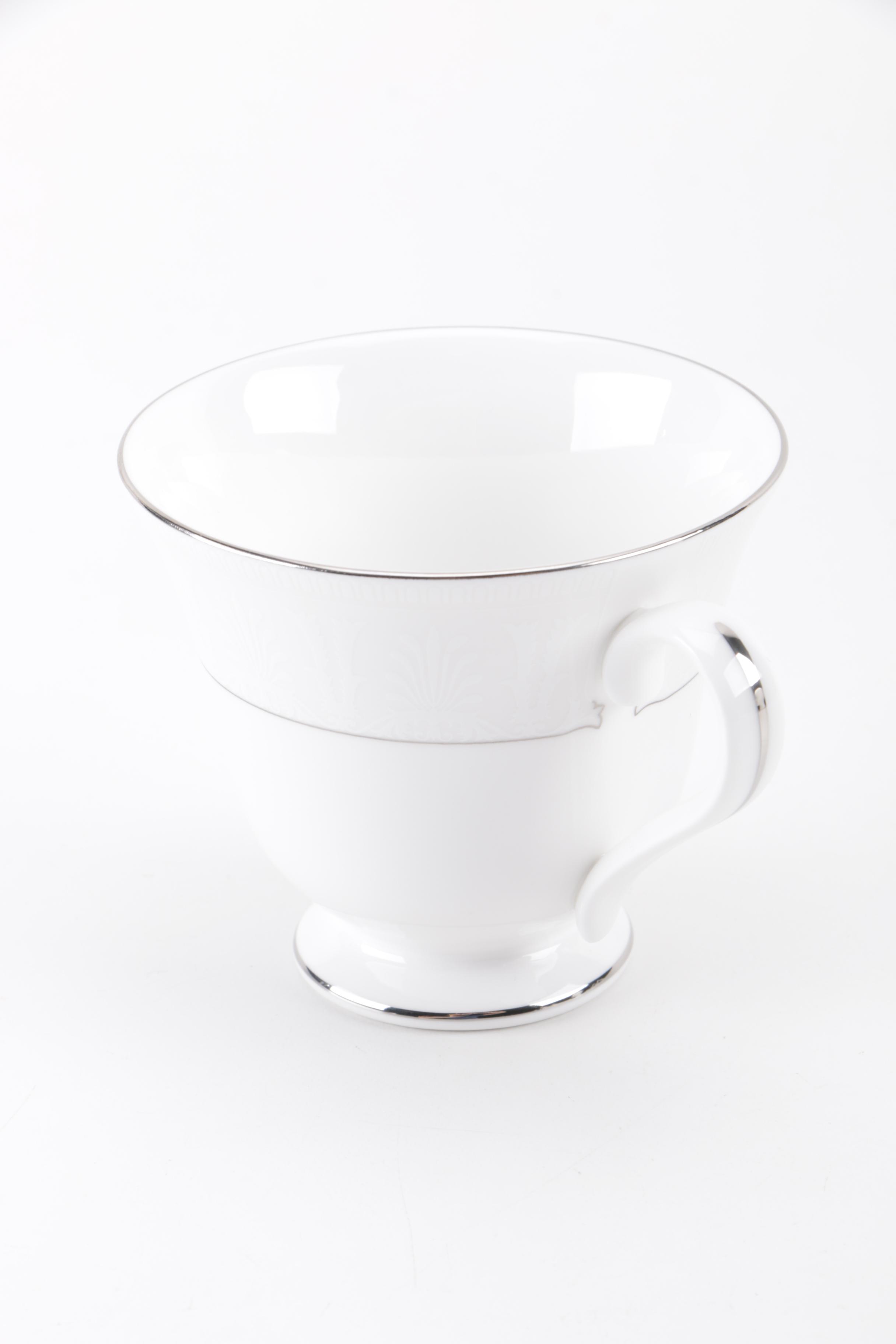 Wedgwood "Millennium Beresford 2000" Bone China Dinner Service