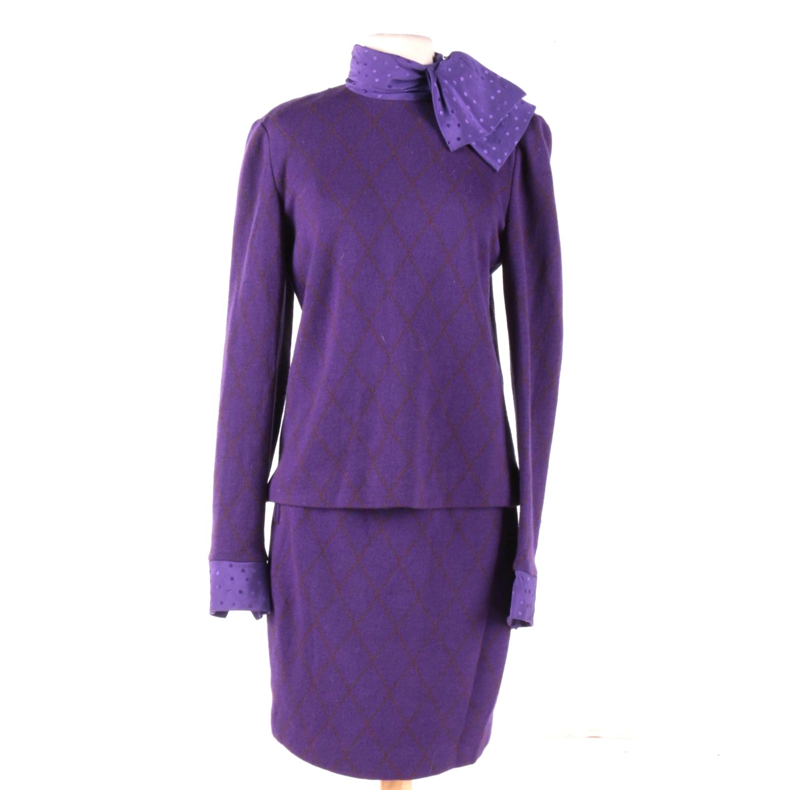 Carolyne Roehm Purple Sweater Set