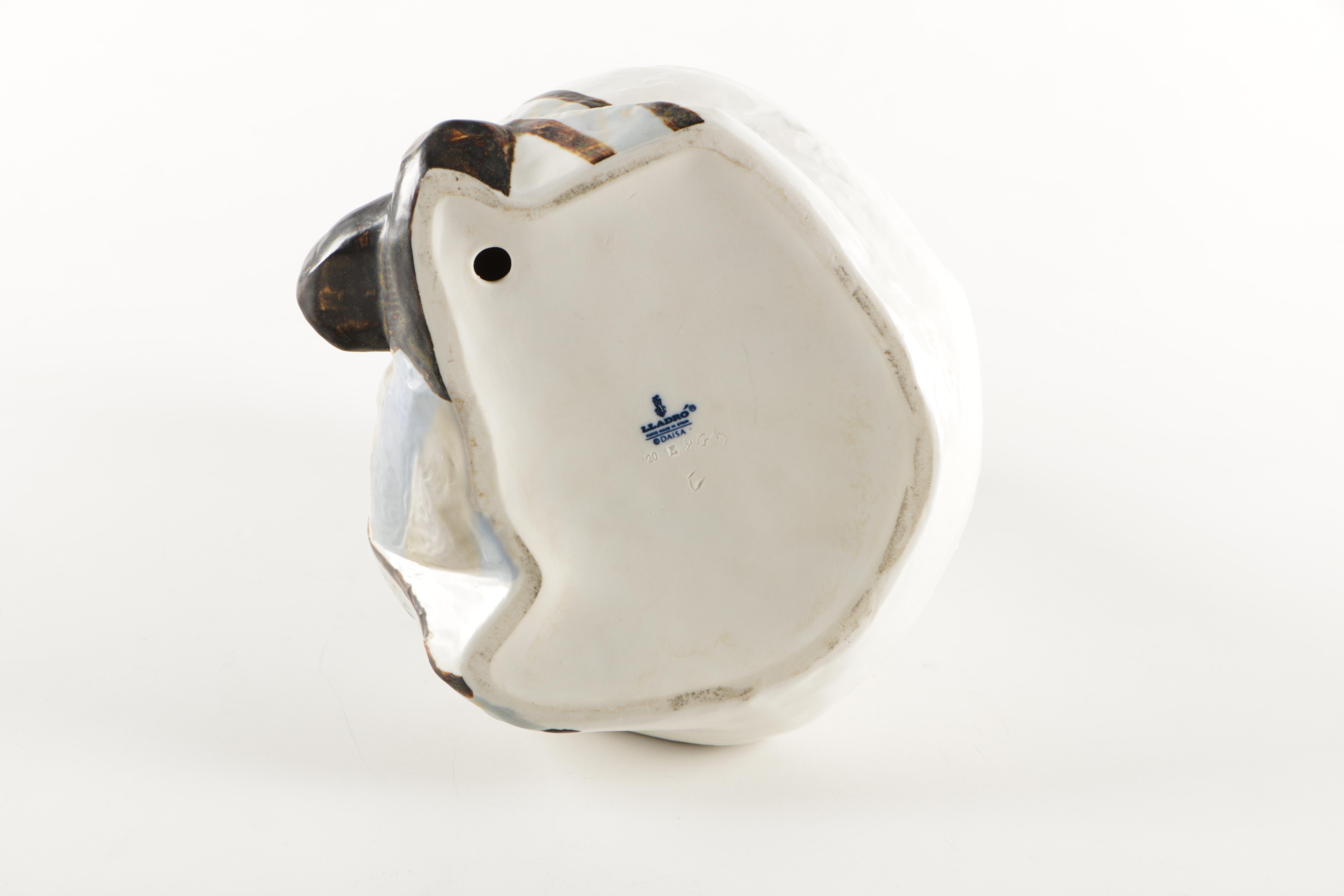 Lladro Porcelain Figure of a Seated Girl