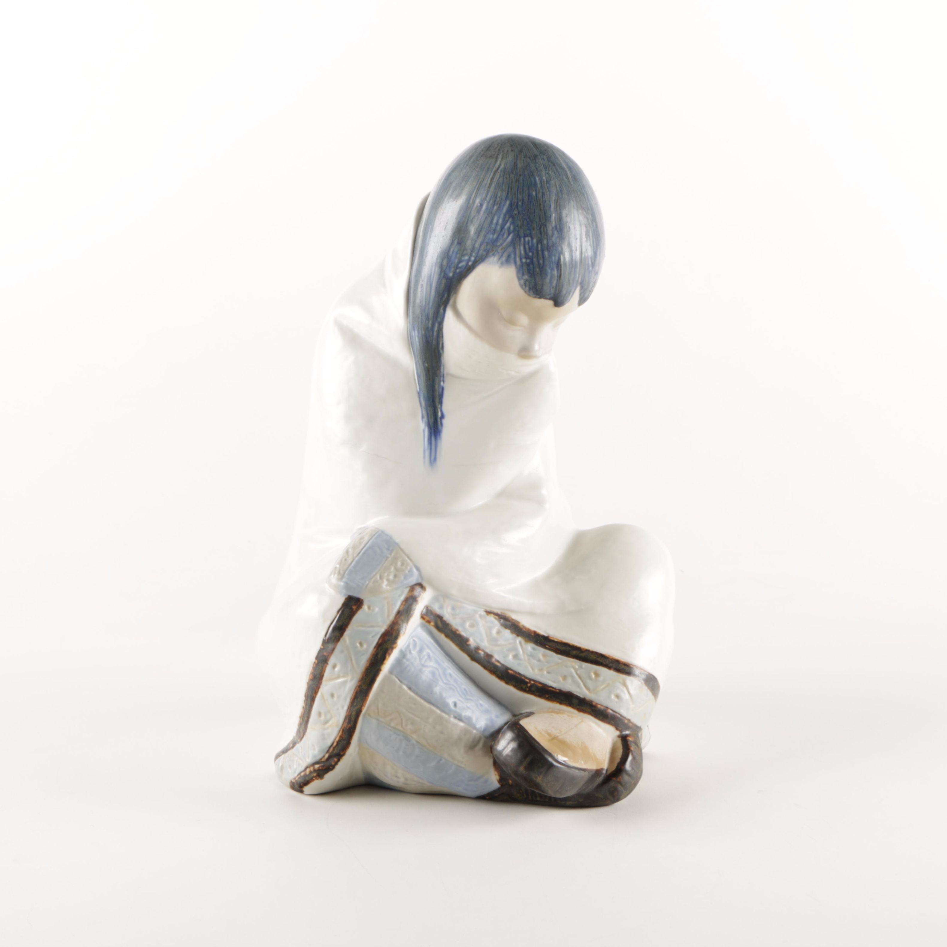 Lladro Porcelain Figure of a Seated Girl