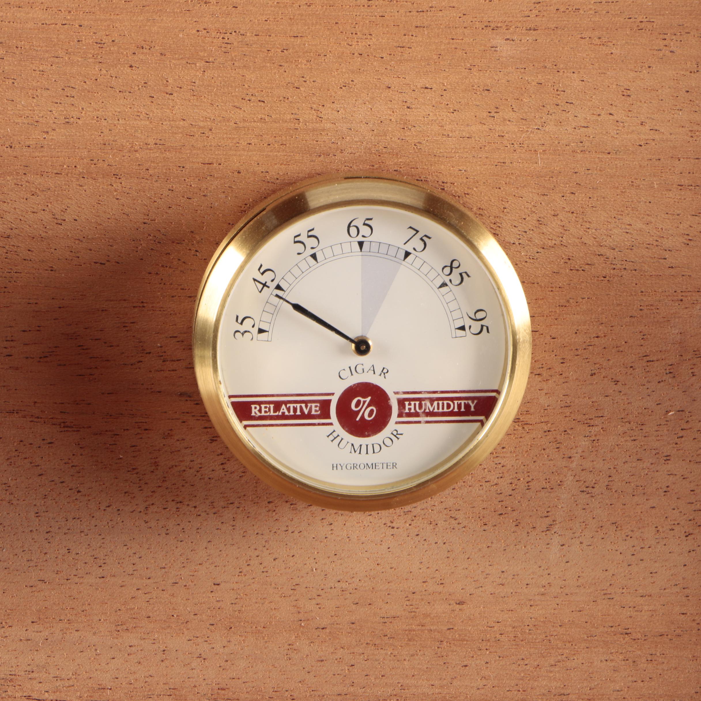 Inlaid Wooden Humidor with Built-In Hygrometer