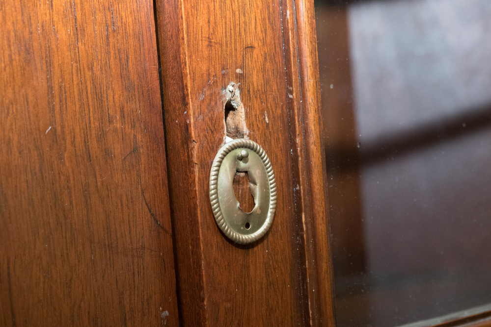 Traditional Style Corner Cabinet