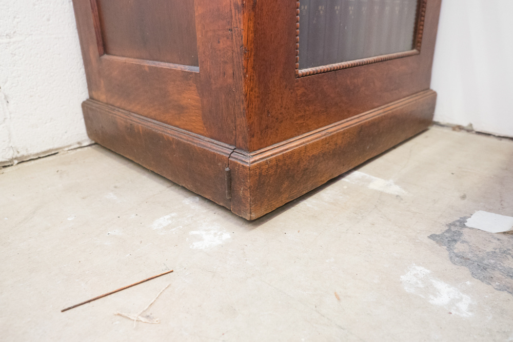 Antique Wheeler & Wilson Treadle Sewing Machine and Cabinet