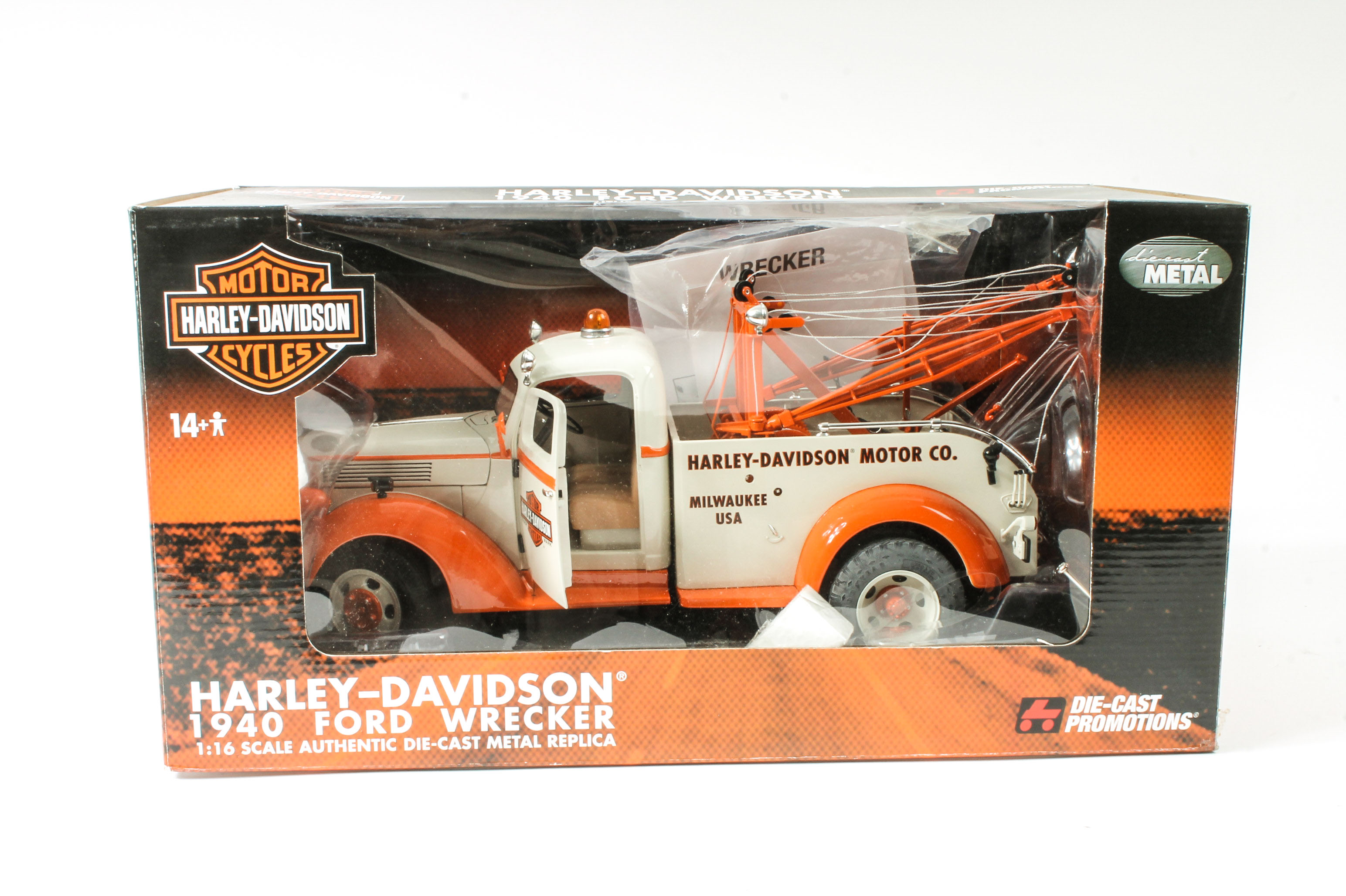 Harley-Davidson Die-Cast Model 1940 Ford Wrecker