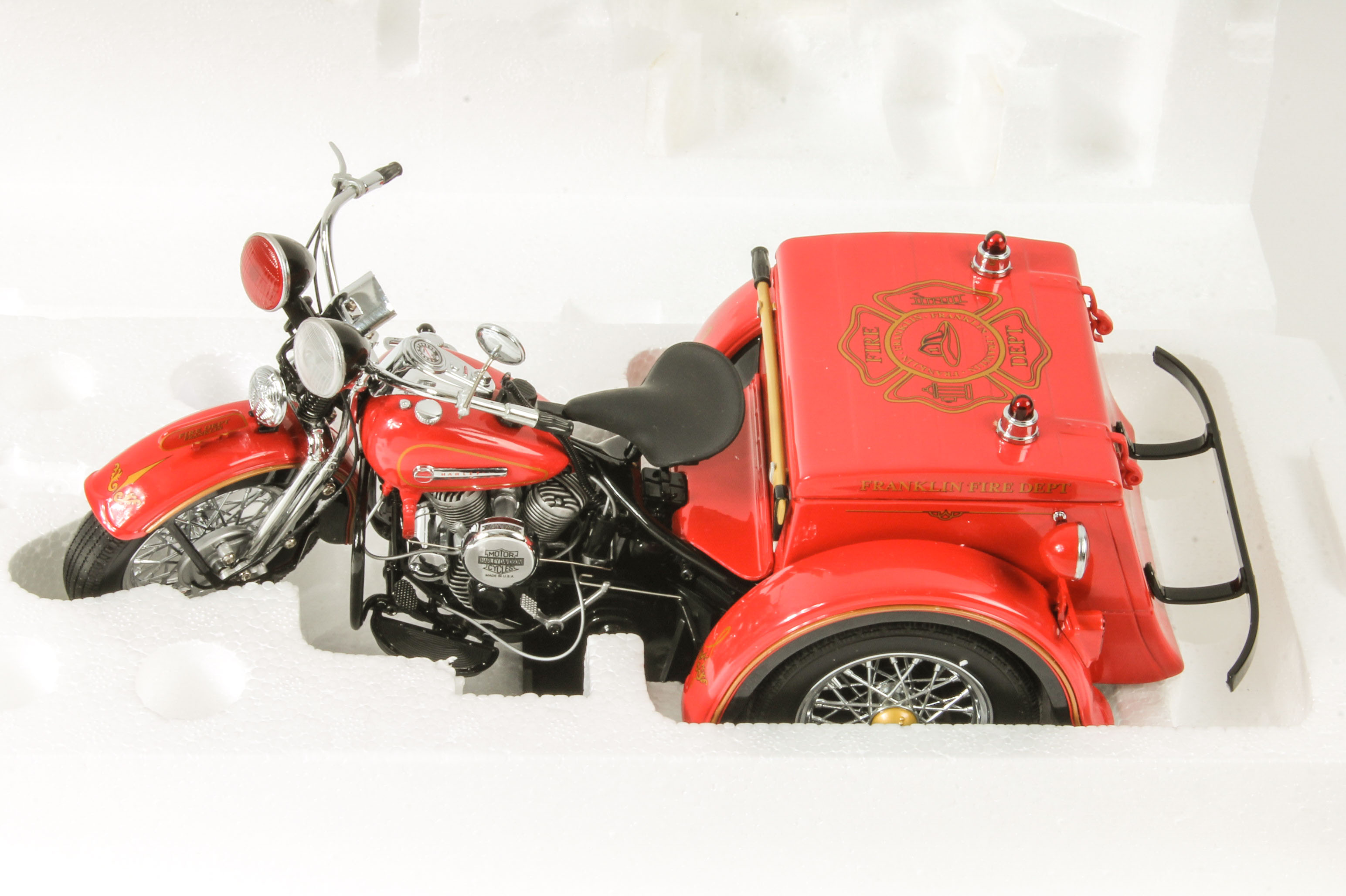Franklin Mint Harley-Davidson Die-Cast "Fire Chief Servi-Car"