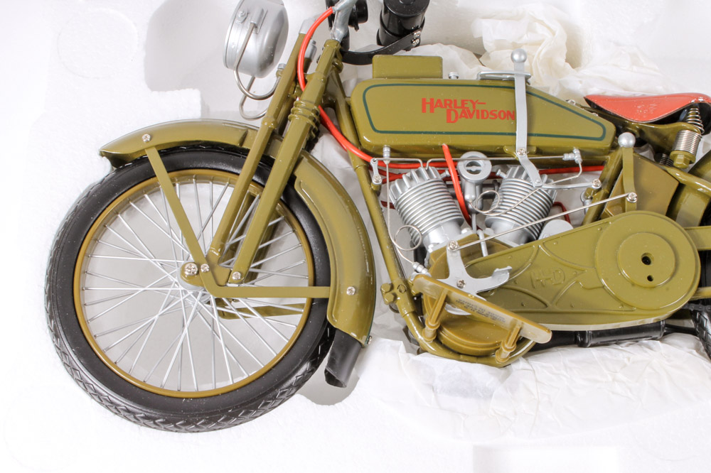 Harley-Davidson Die-Cast Model 1917 V-Twin Model F Motorcycle