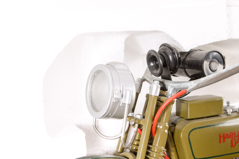 Die-Cast Harley-Davidson "1917 V-Twin Model F" Motorcycle Model