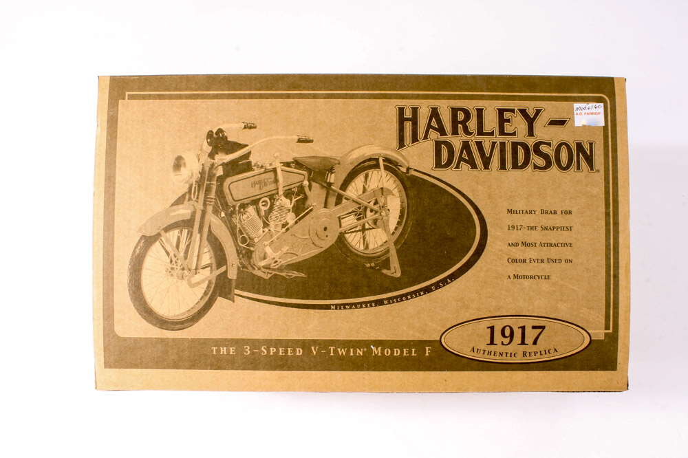 Die-Cast Harley-Davidson "1917 V-Twin Model F" Motorcycle Model