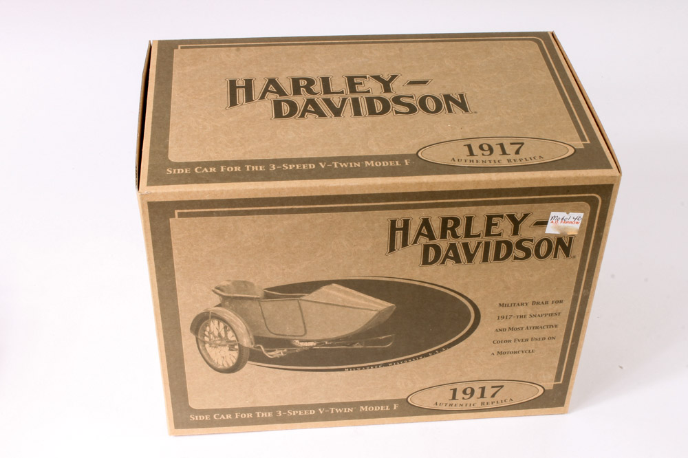 Die-Cast Harley-Davidson "1917 V-Twin Model F" Motorcycle Model