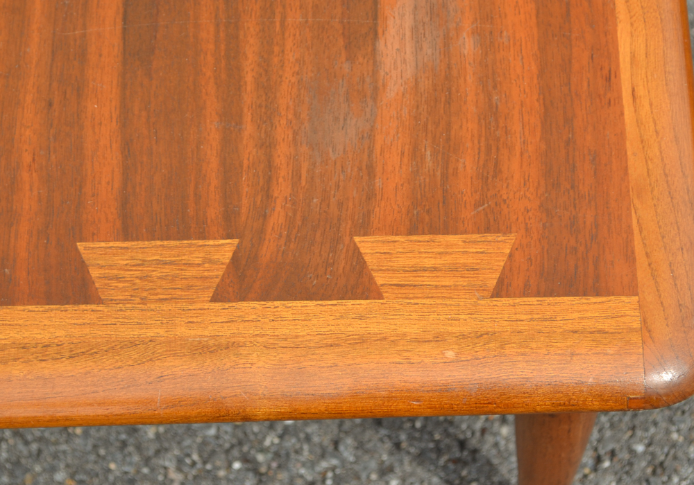 Mid Century Modern "Acclaim" Stepback Lamp Table by Lane