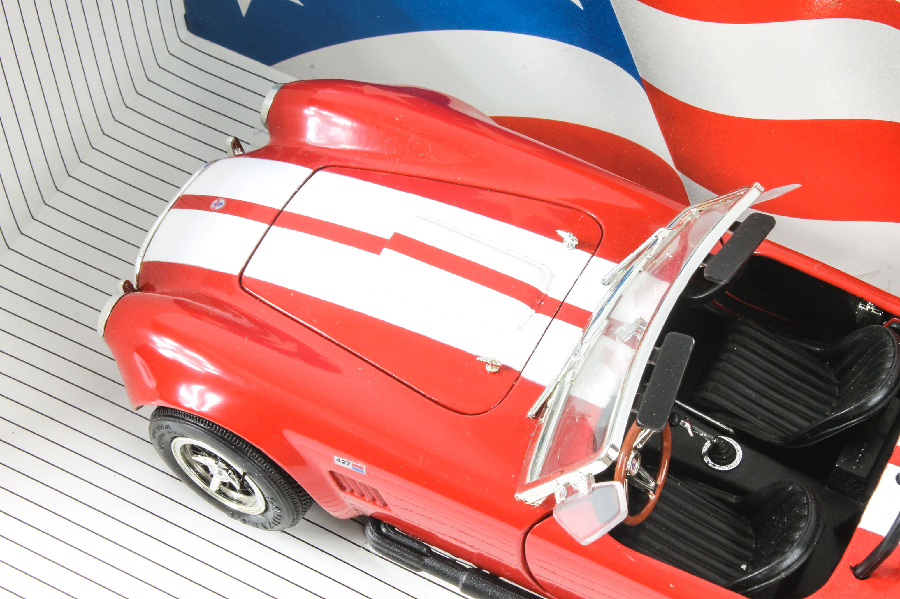 Carroll Shelby Autographed 1/18" Scale Model Shelby Cobra 427 S/C