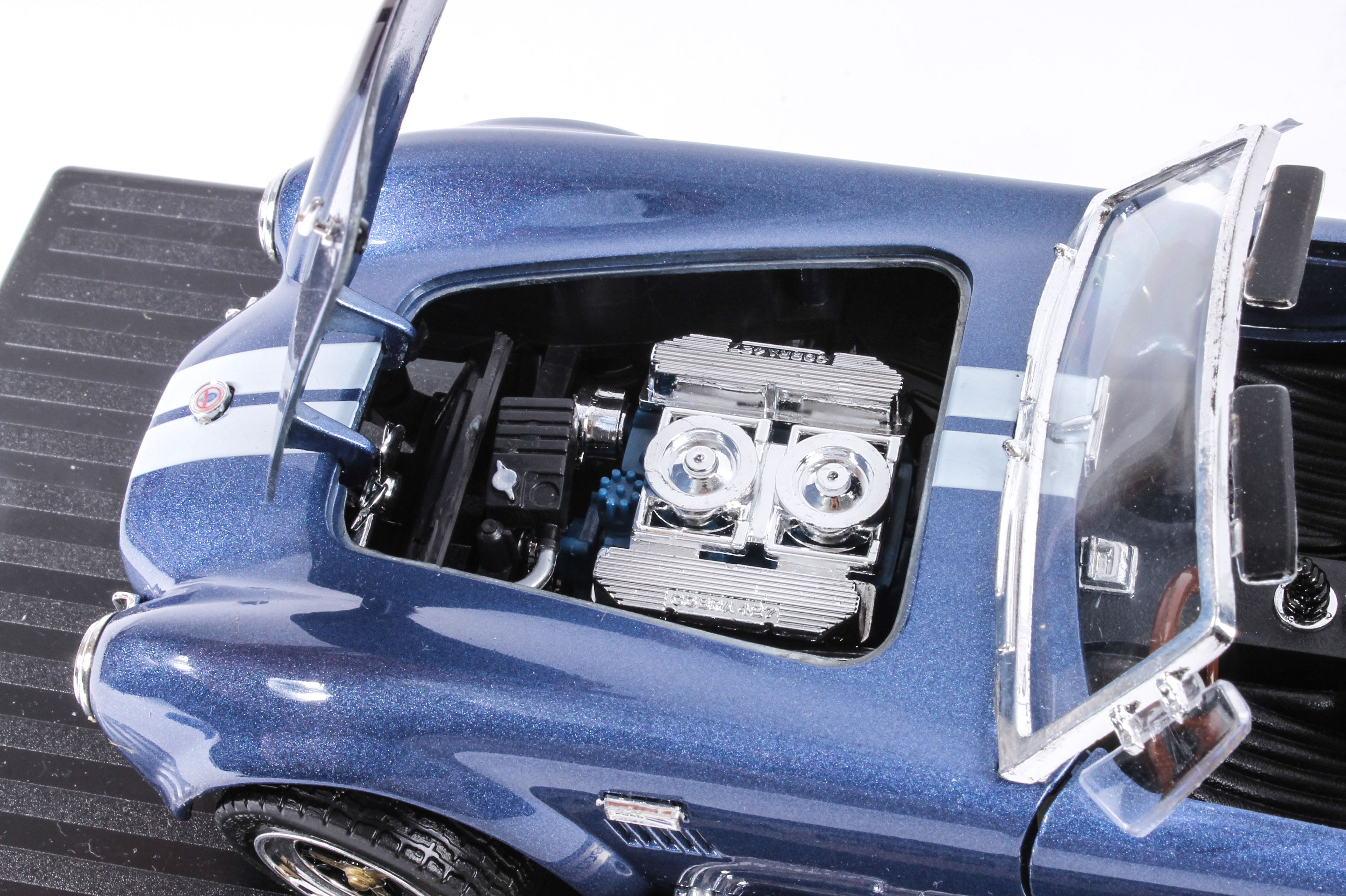 Carroll Shelby Autographed 1:18 Scale Model Shelby Cobra