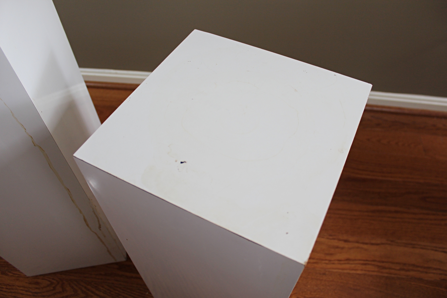 Modern Display Stands