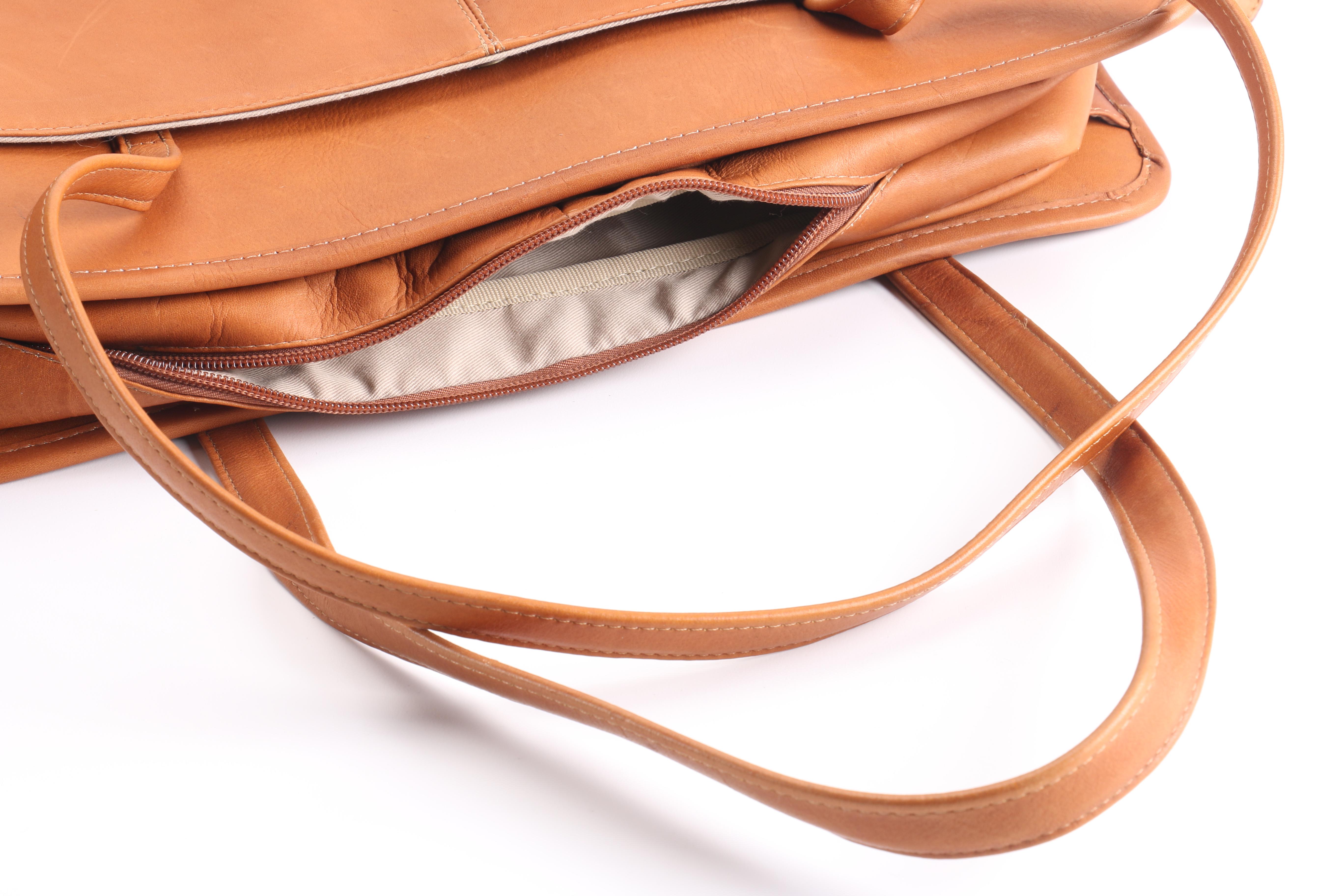 Shoulder Bags Including Clava