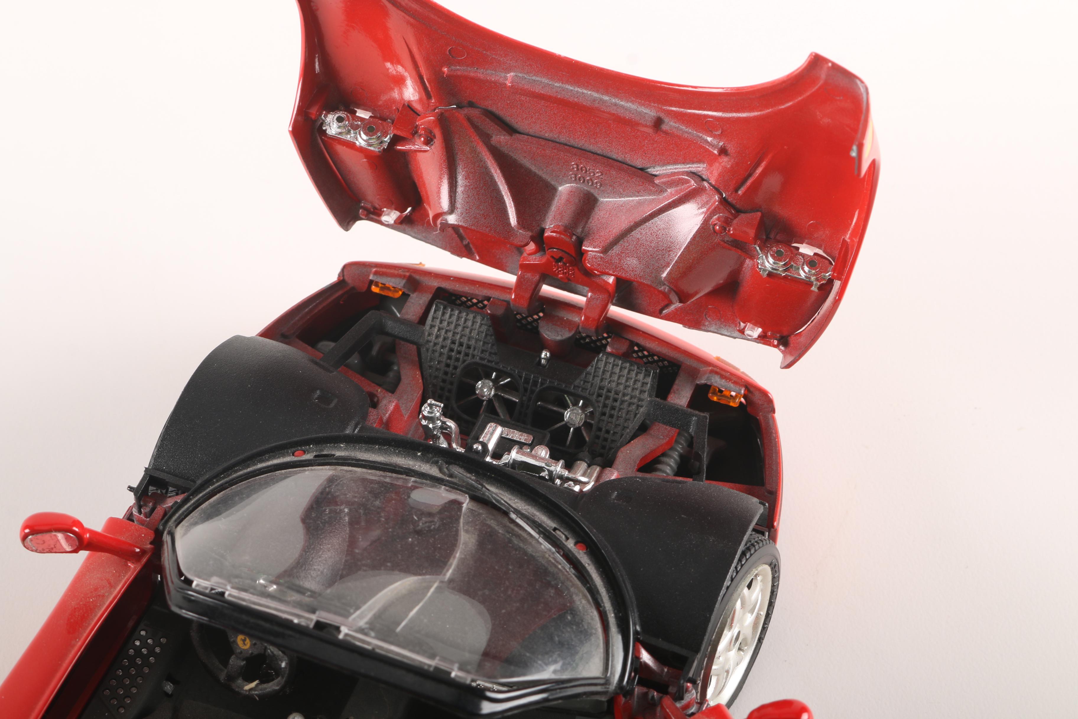 1995 Bburago Ferrari F50 1:18 Scale Die-Cast Car Replica