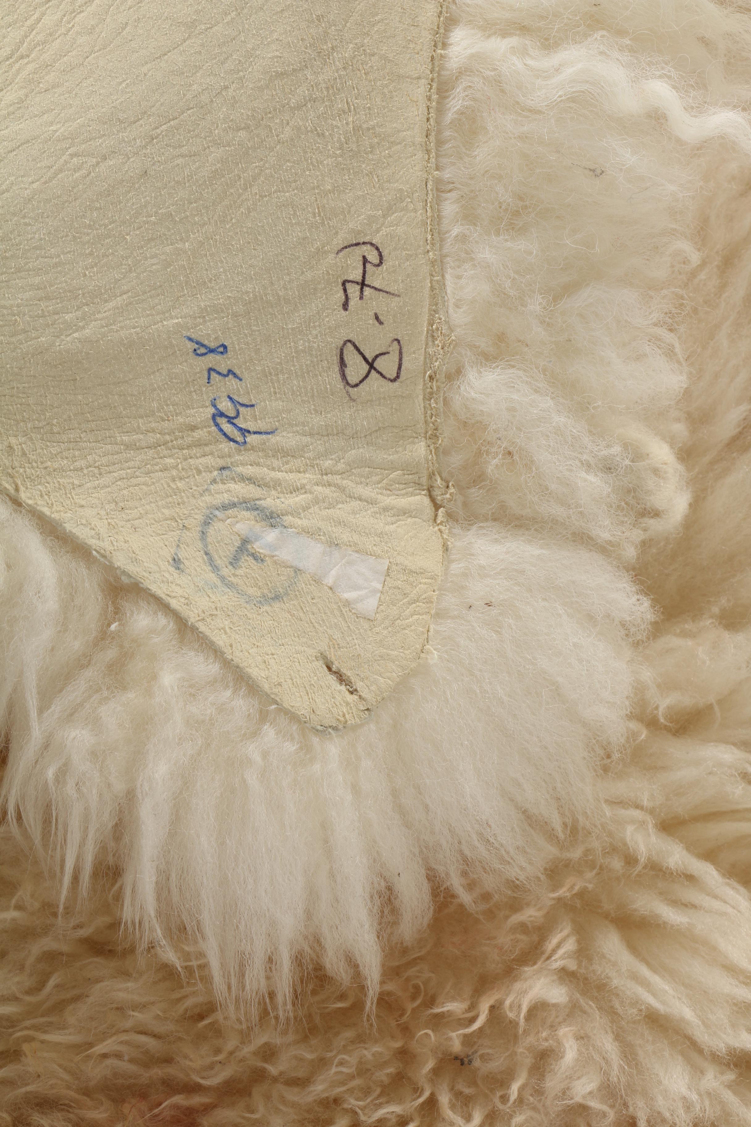 Lambskin Wool Accent Rugs