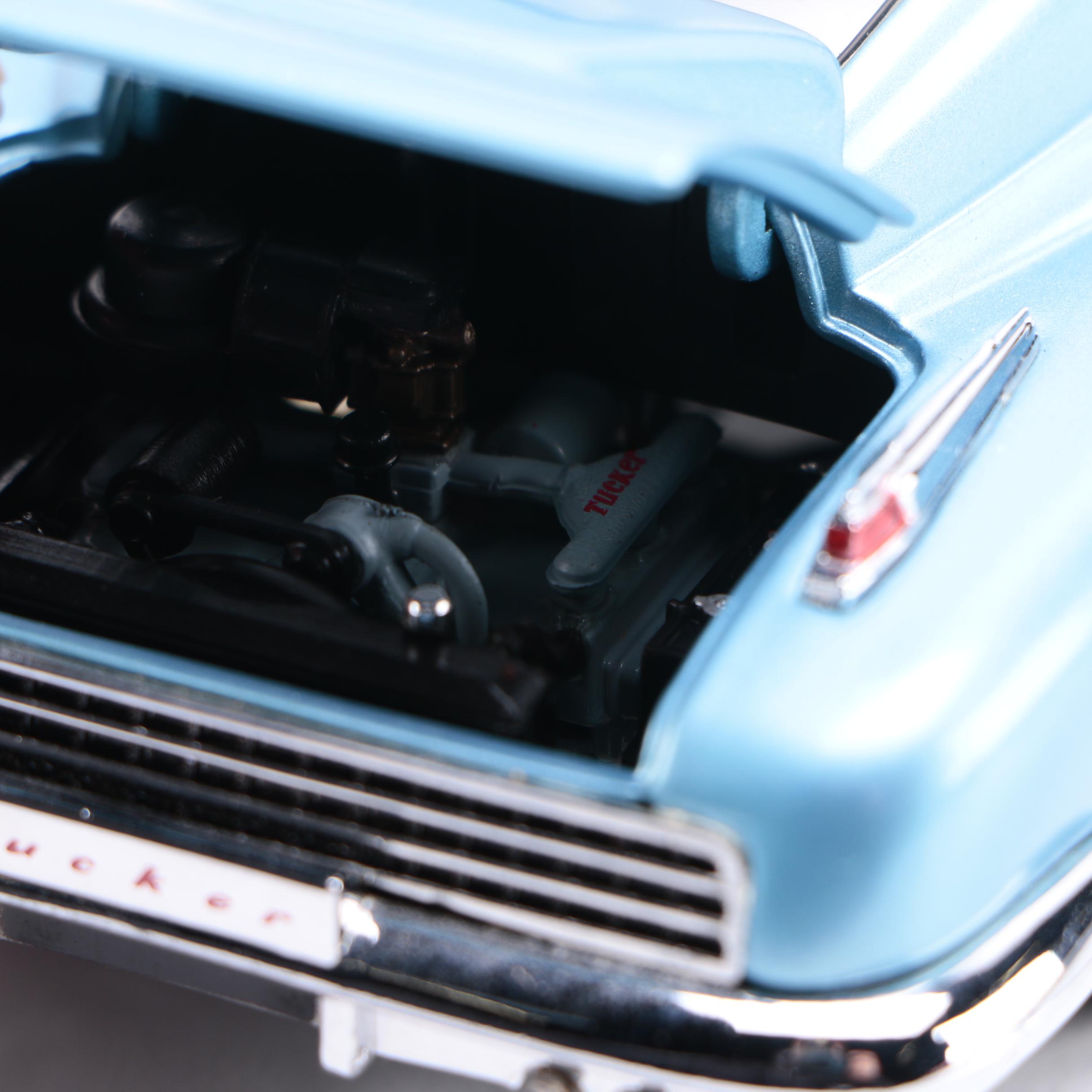 Collection of Franklin Mint 1:24 Scale Die-Cast Classic Cars