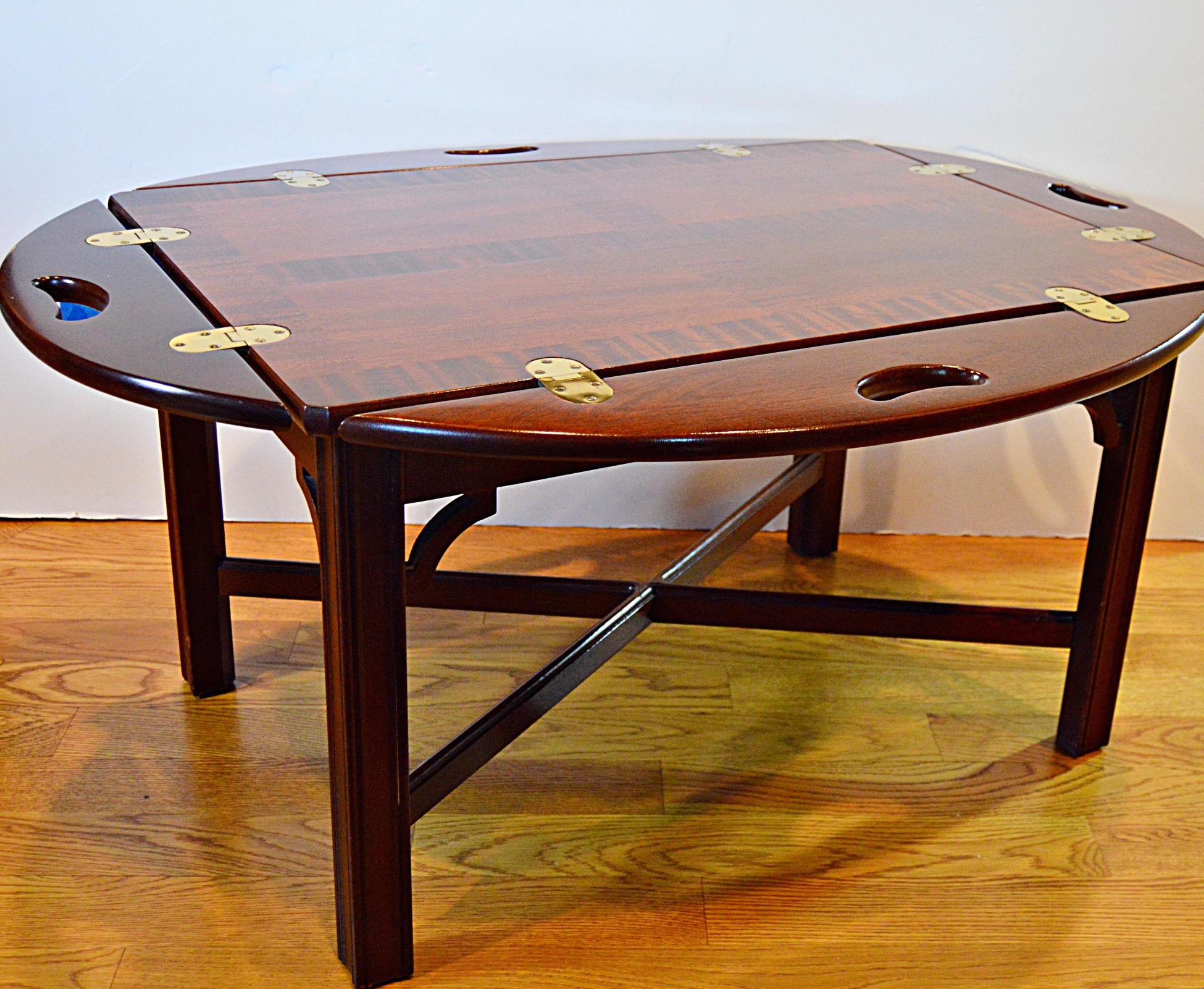 Council Craftsmen Chippendale Style Mahogany Butler's Tray Table