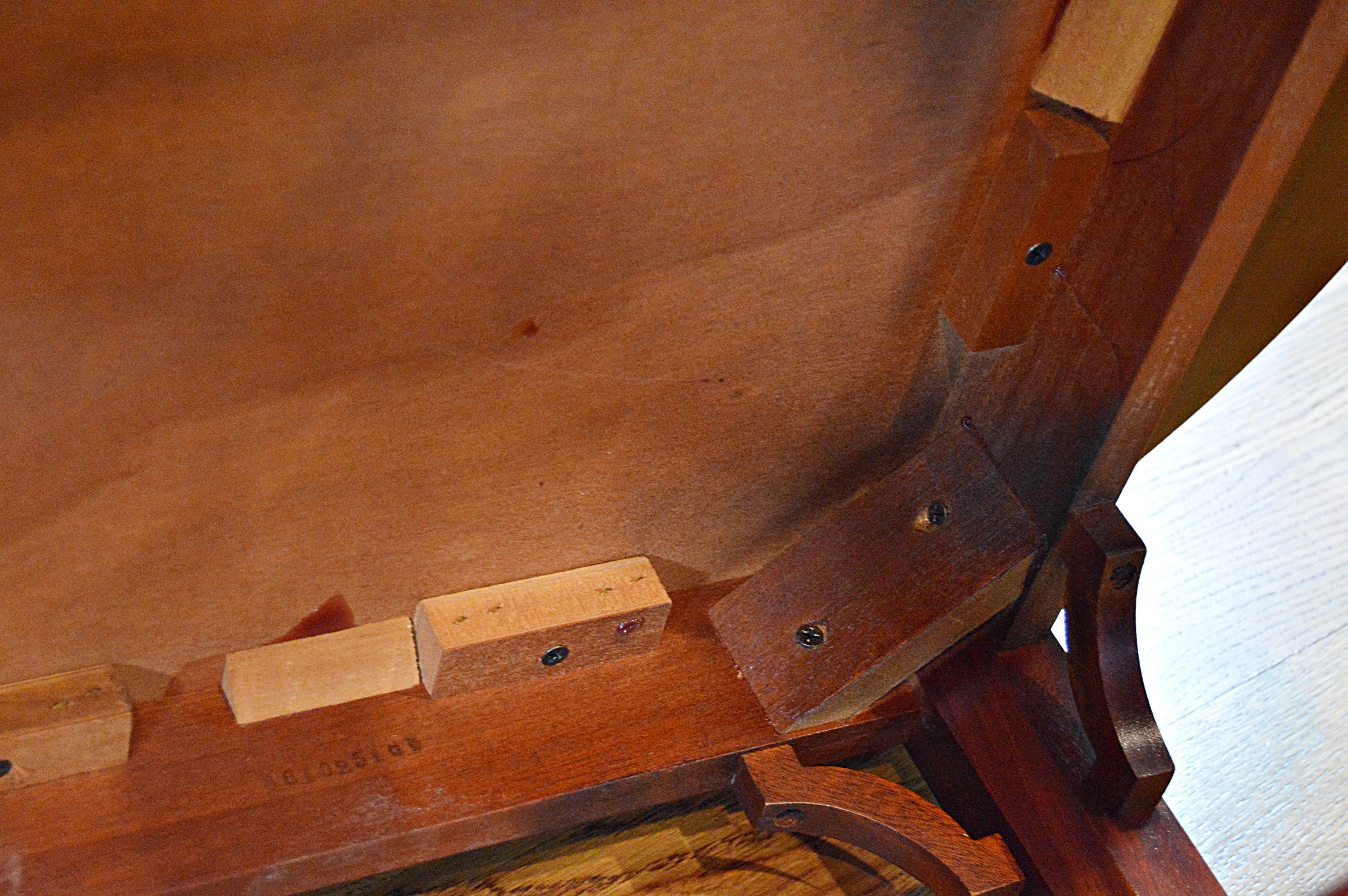 Council Craftsmen Chippendale Style Mahogany Butler's Tray Table