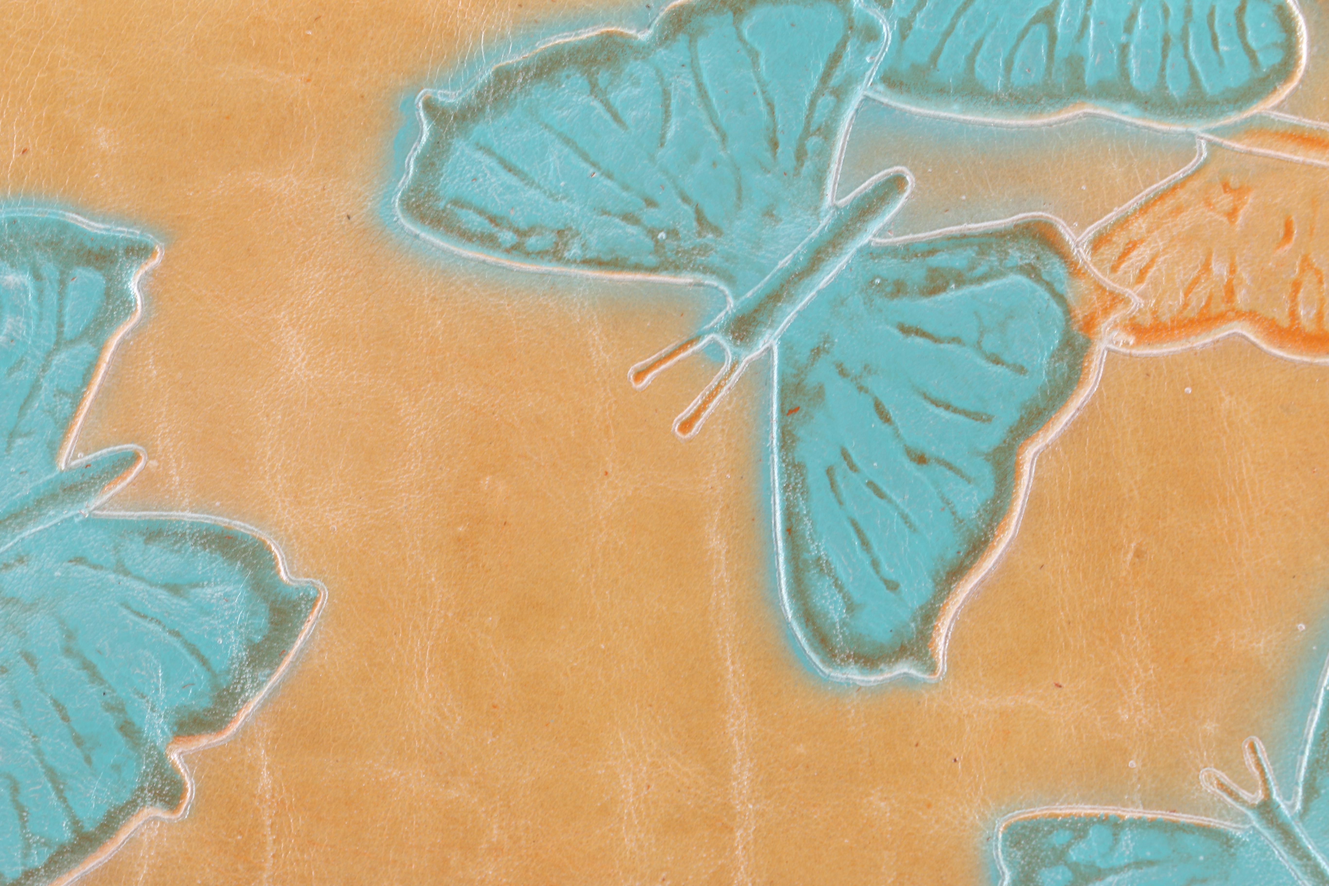 Casual Clutches Including Fossil