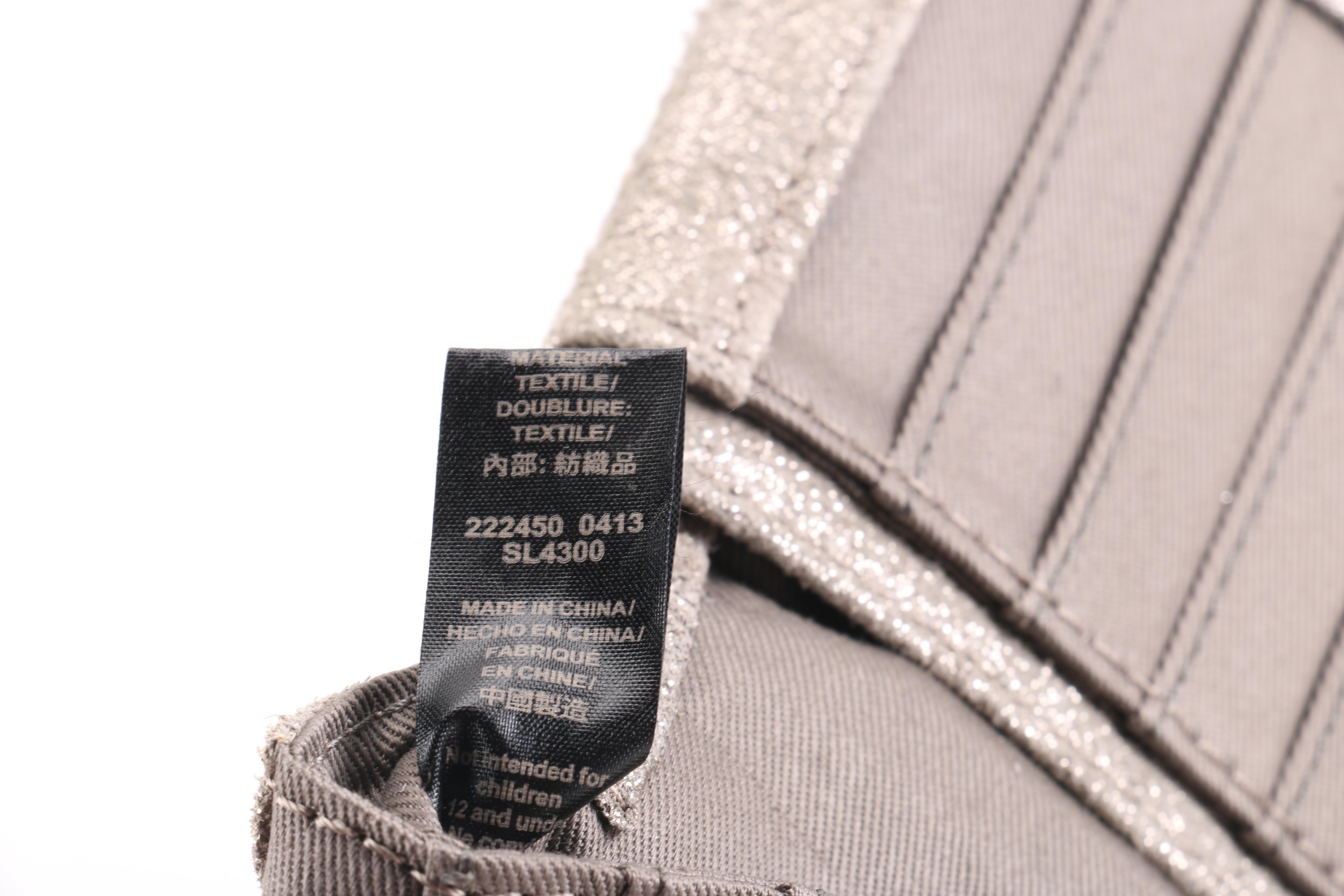 Casual Clutches Including Fossil