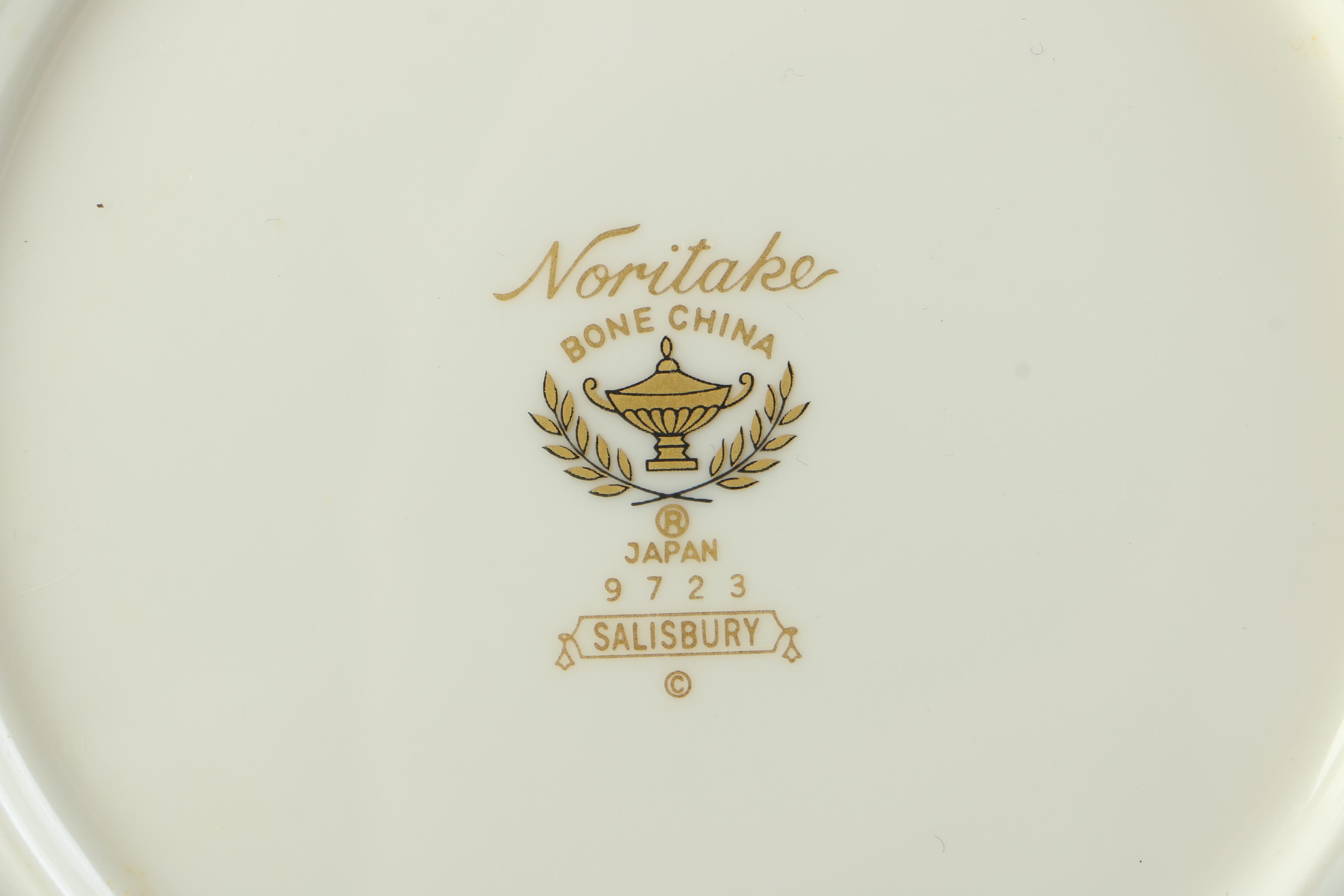 Noritake "Salisbury" Bone China  Dinnerware Set