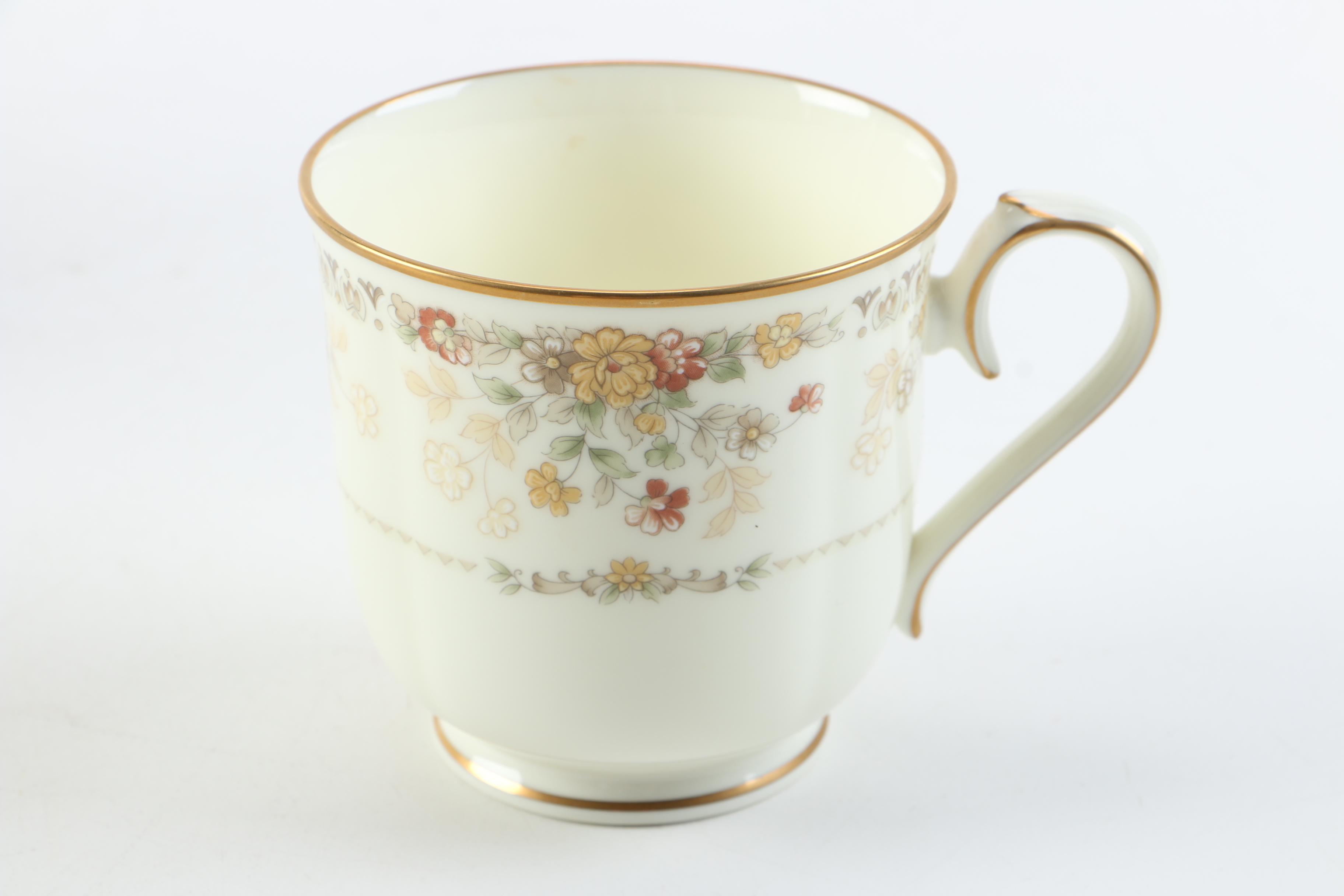 Noritake "Salisbury" Bone China  Dinnerware Set