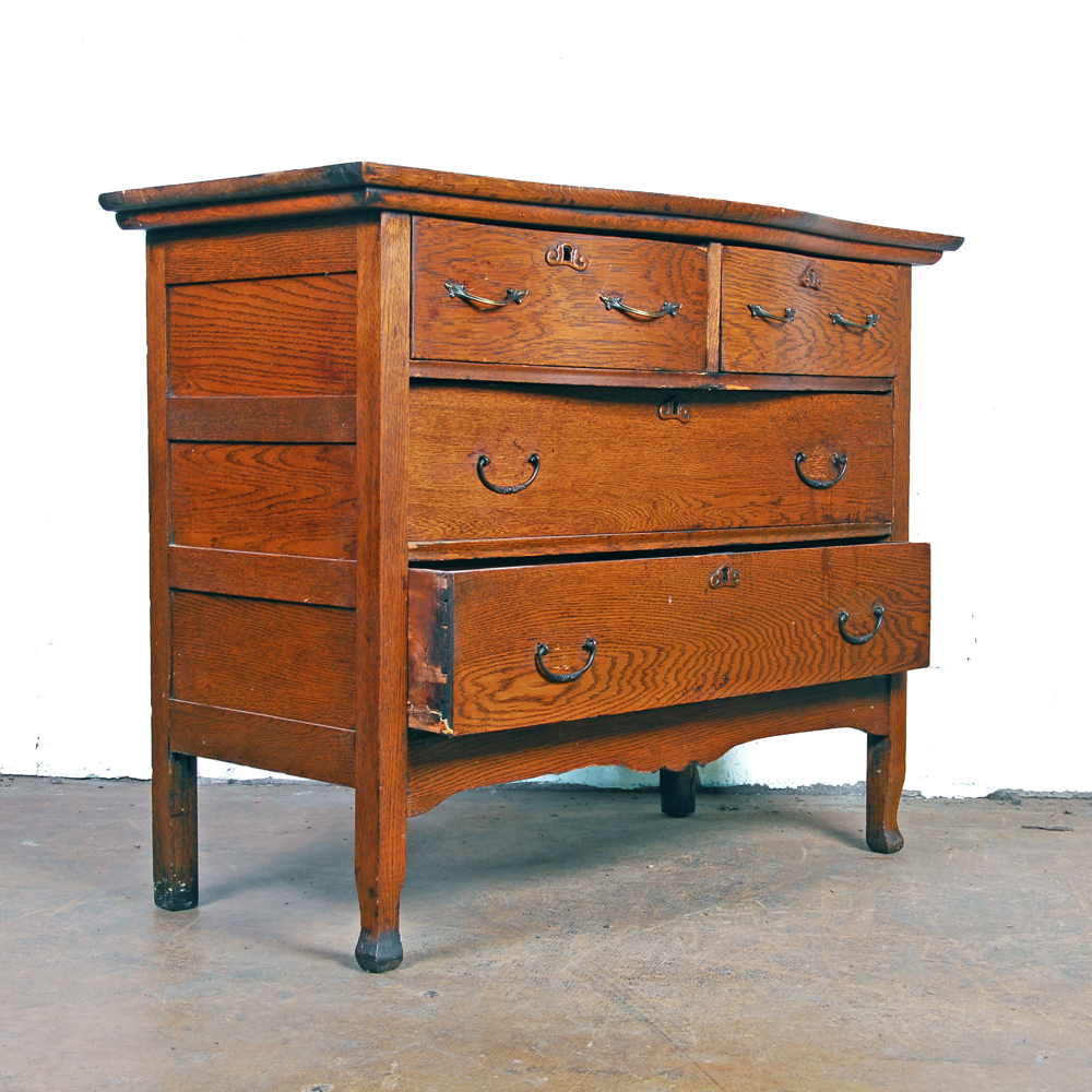Antique Oak Chest of Drawers