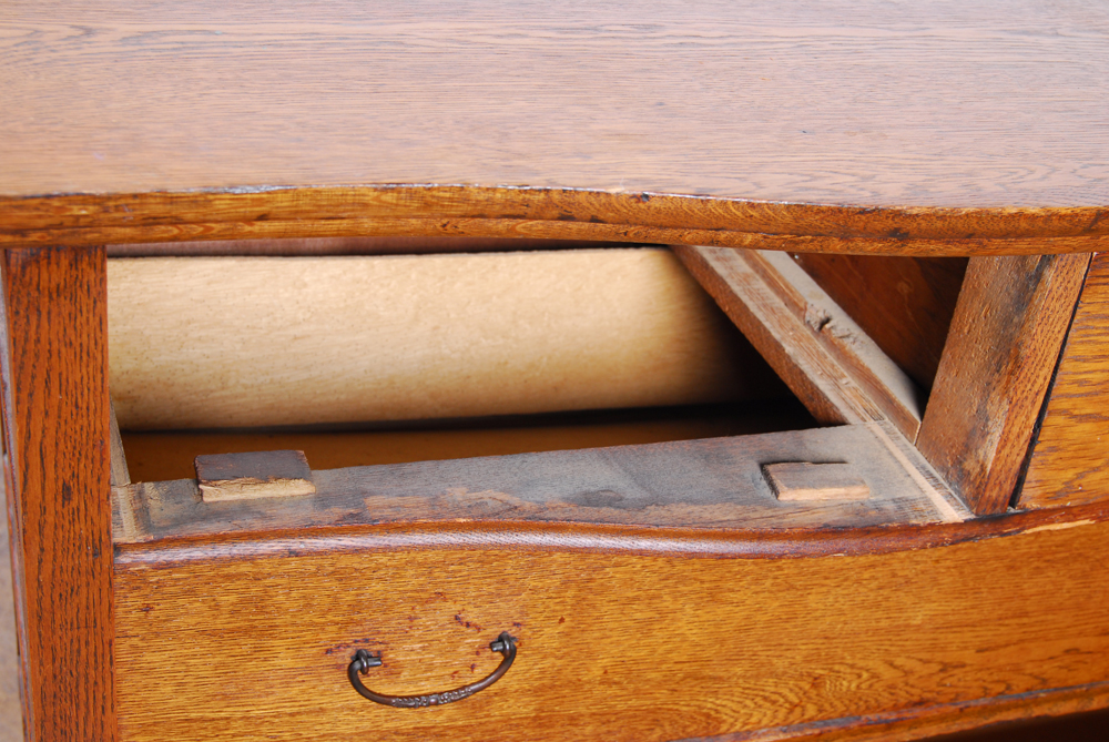 Antique Oak Chest of Drawers