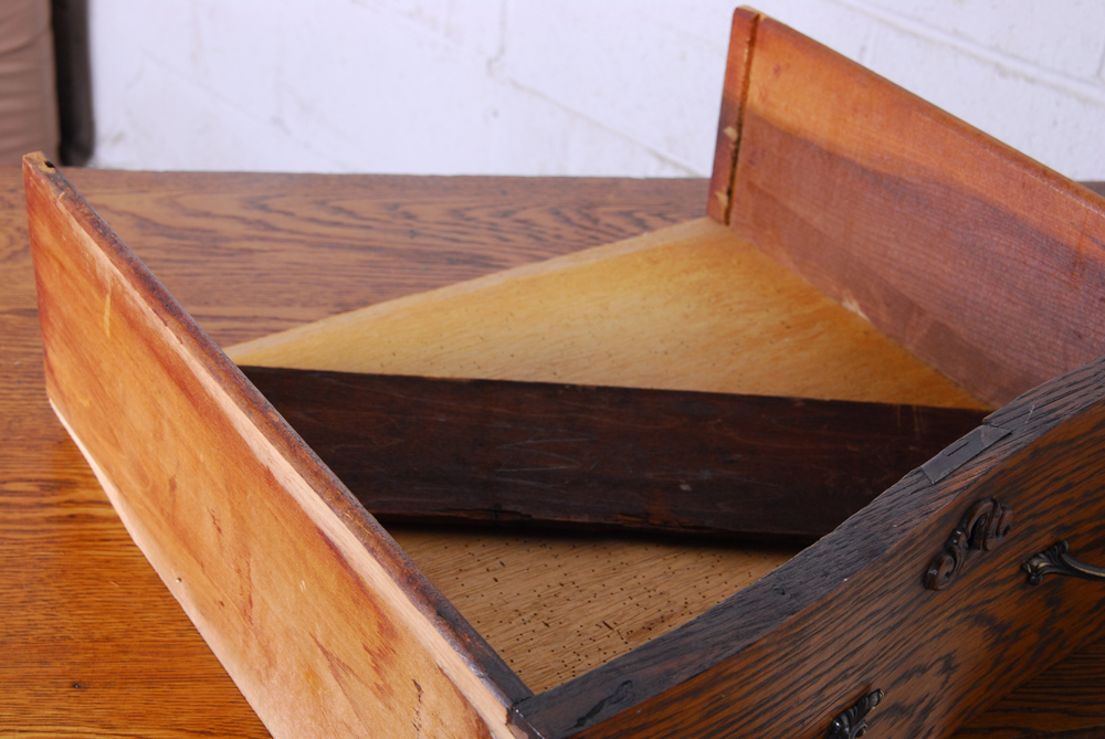 Antique Oak Chest of Drawers